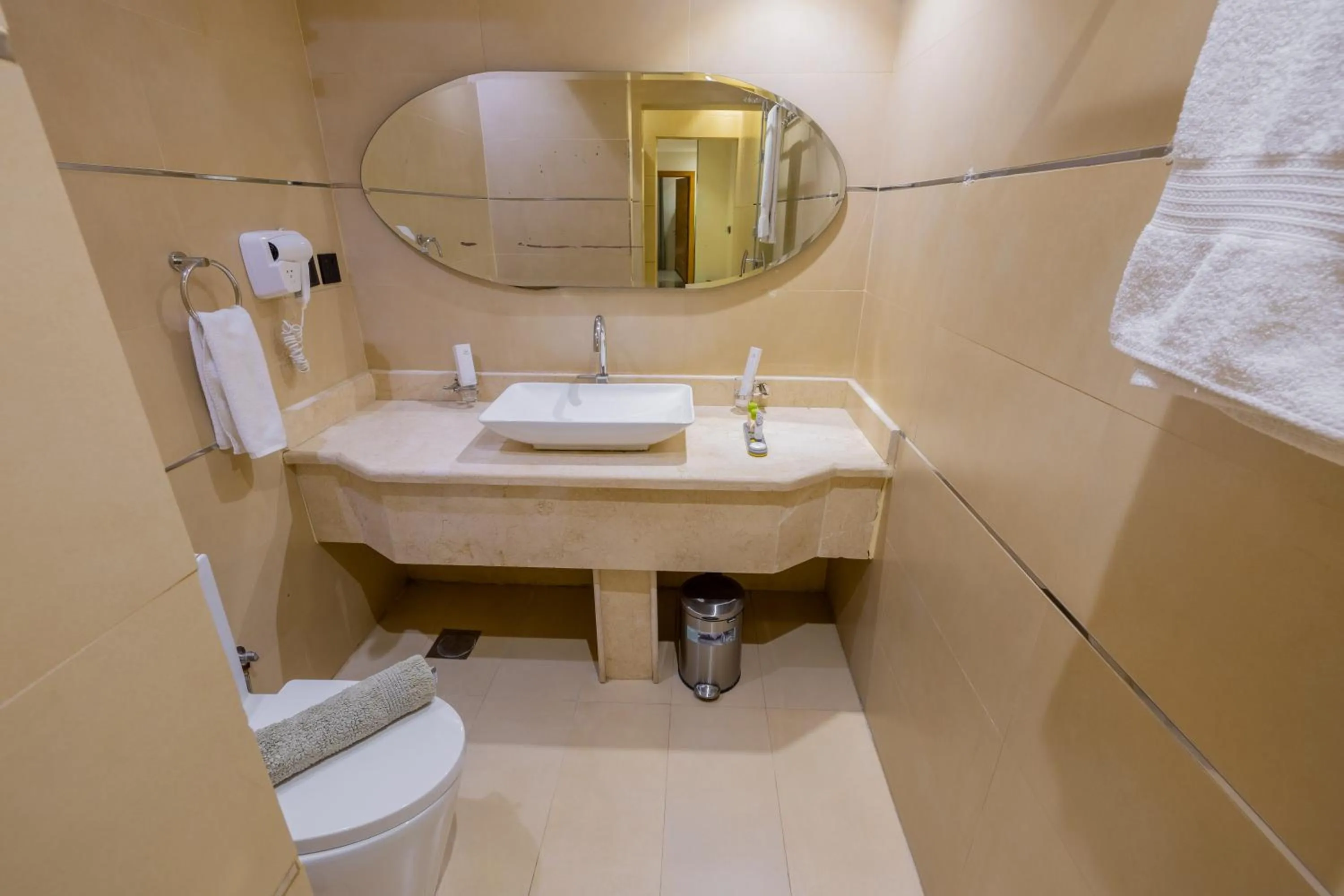 Al Muhaidb Residence Al Takhasossi 1