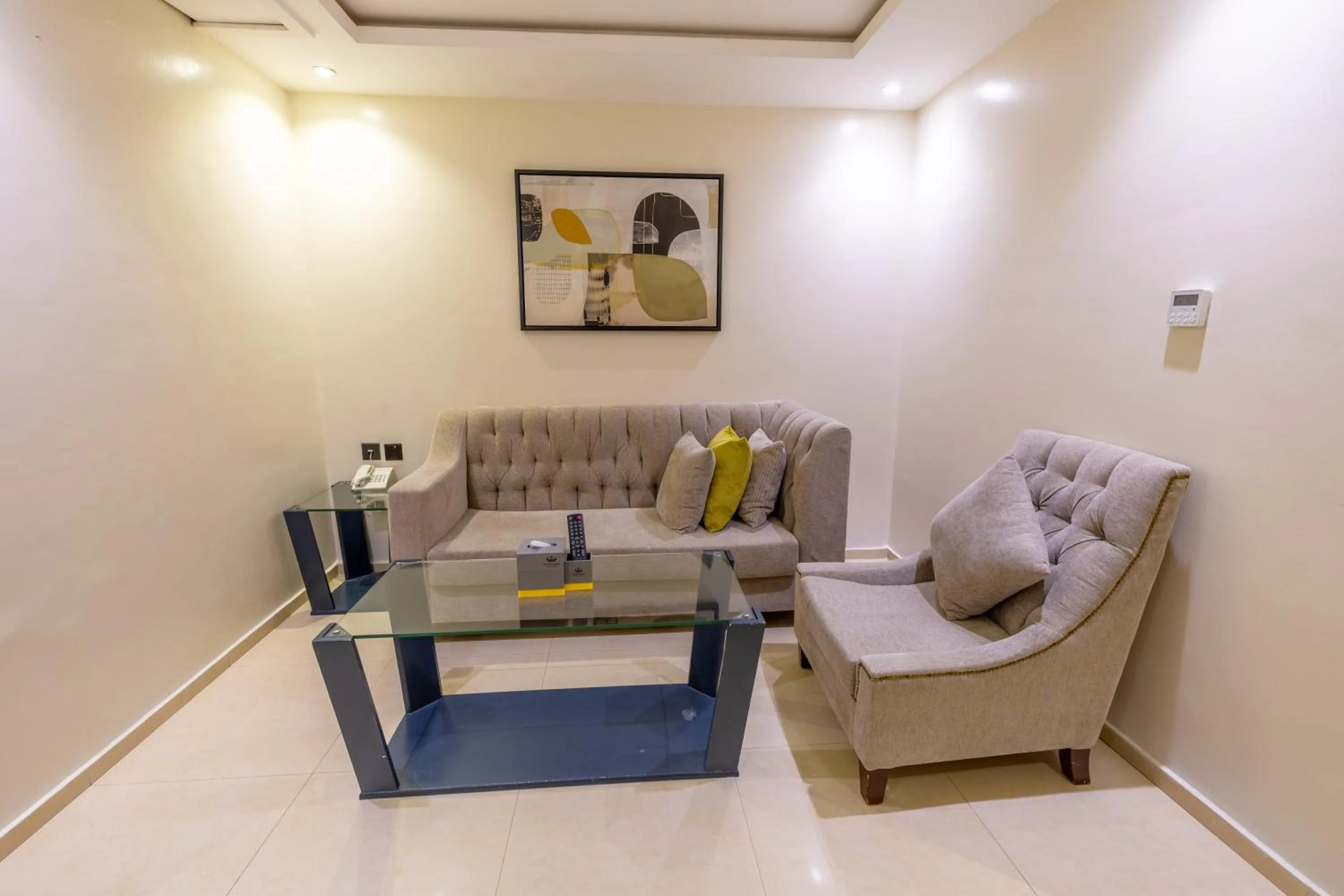 Al Muhaidb Residence Al Takhasossi 1