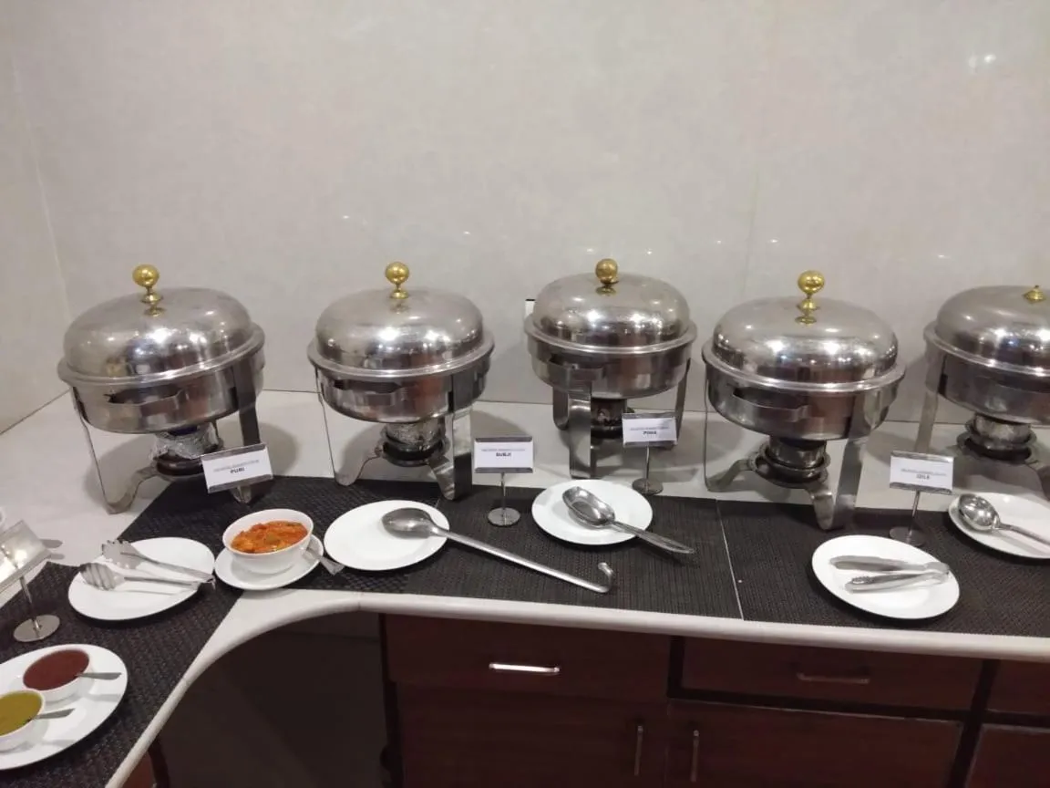 Breakfast in Hotel Mahadev Palace