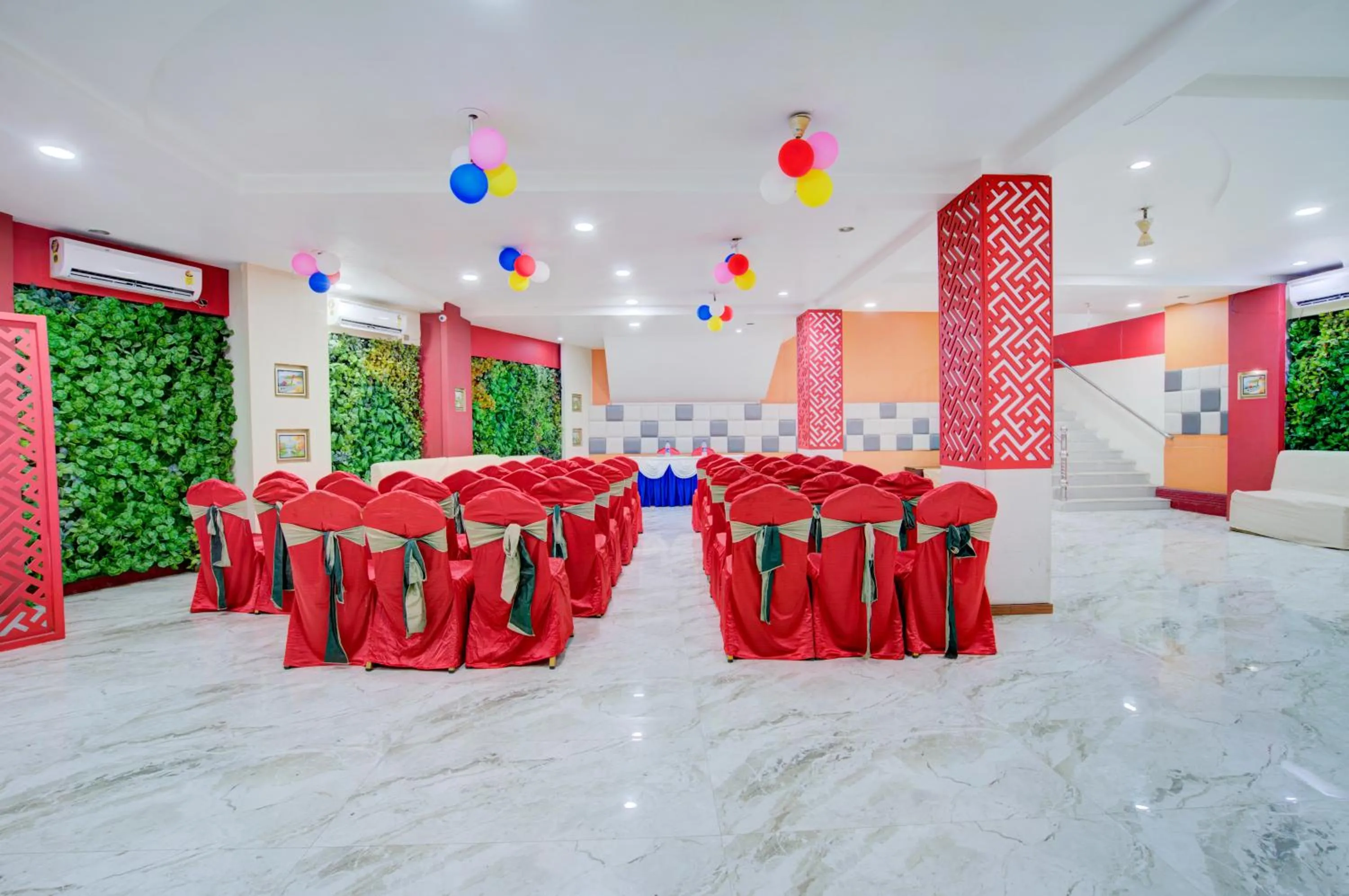 Hotel Mahadev Palace