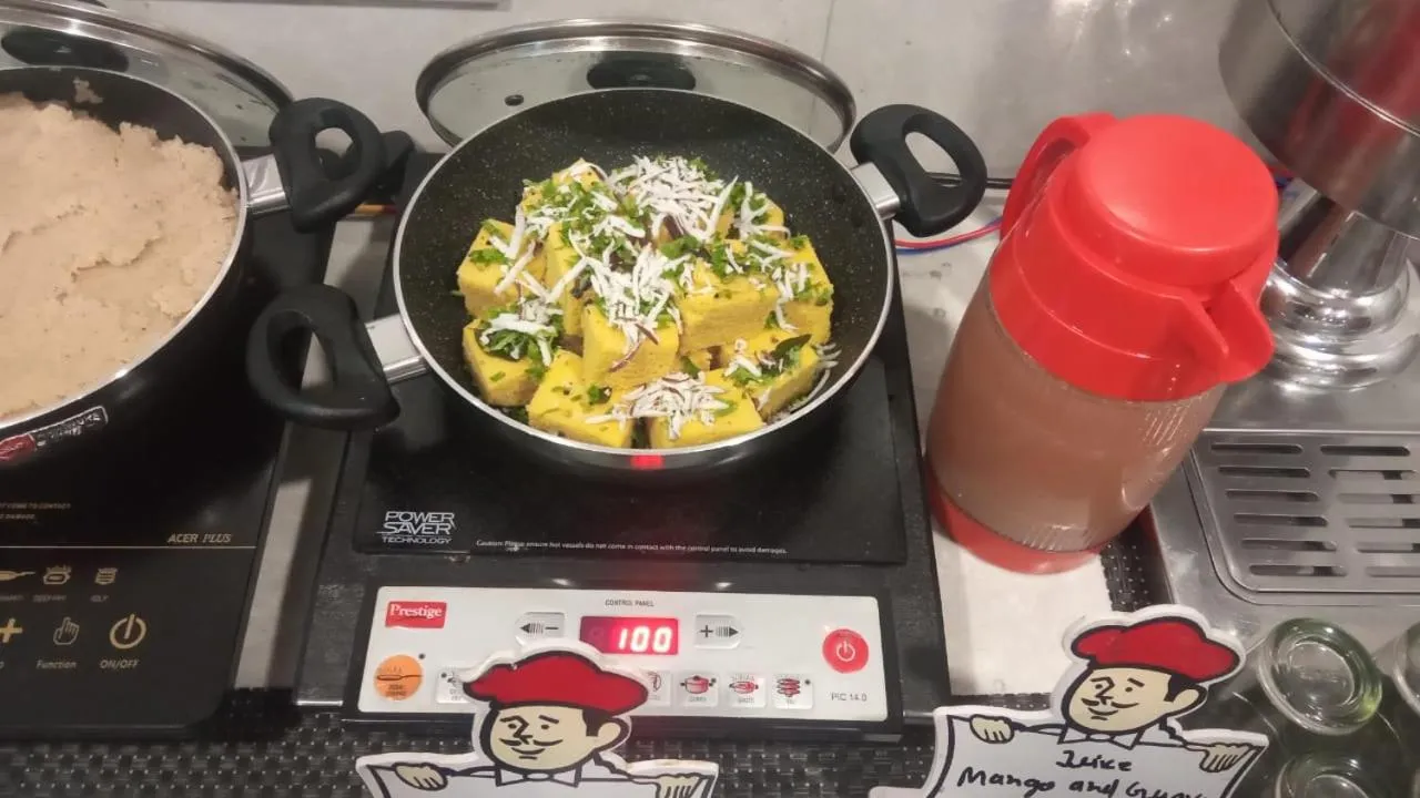 Breakfast in Hotel Mahadev Palace