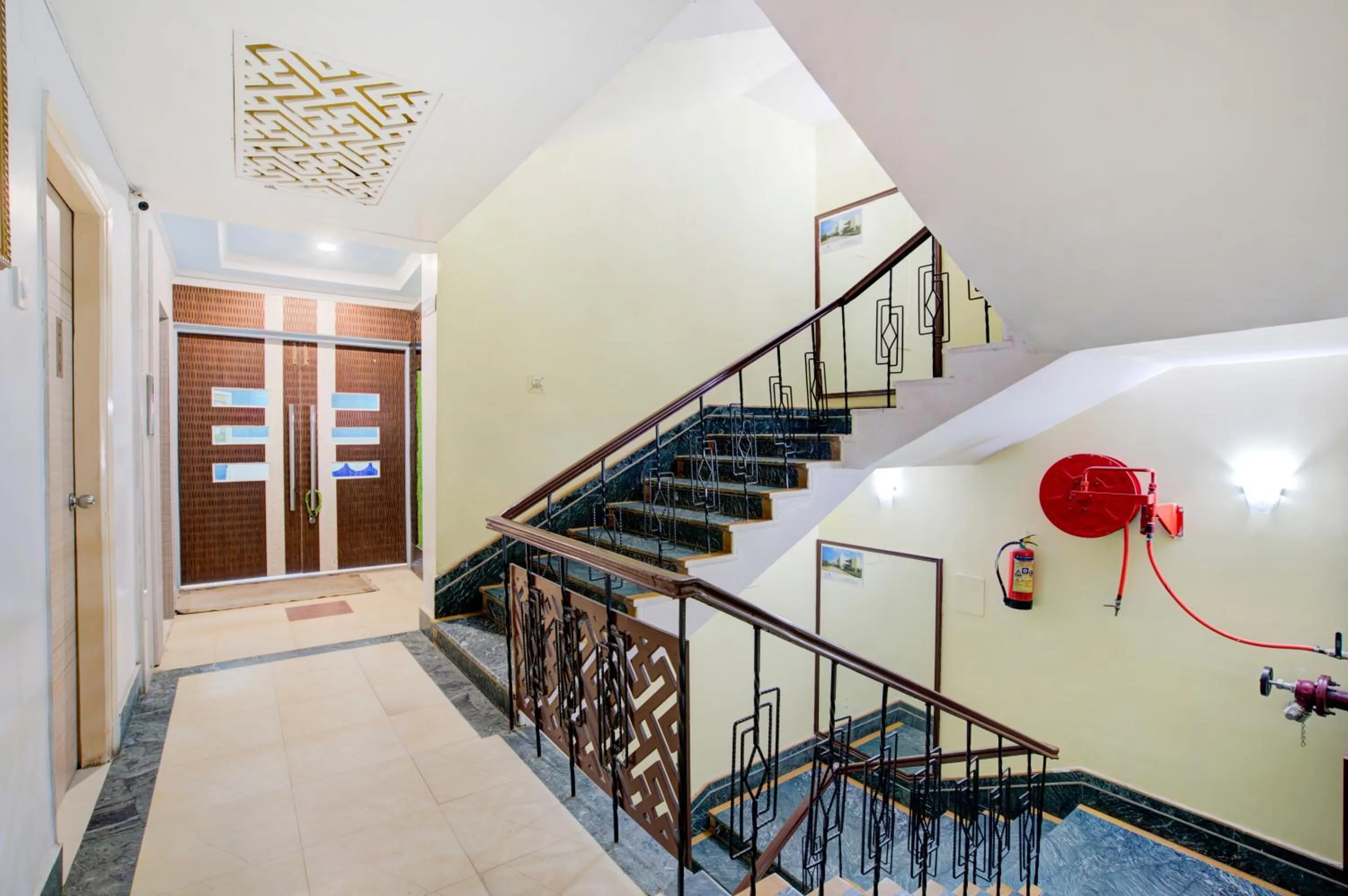 Hotel Mahadev Palace