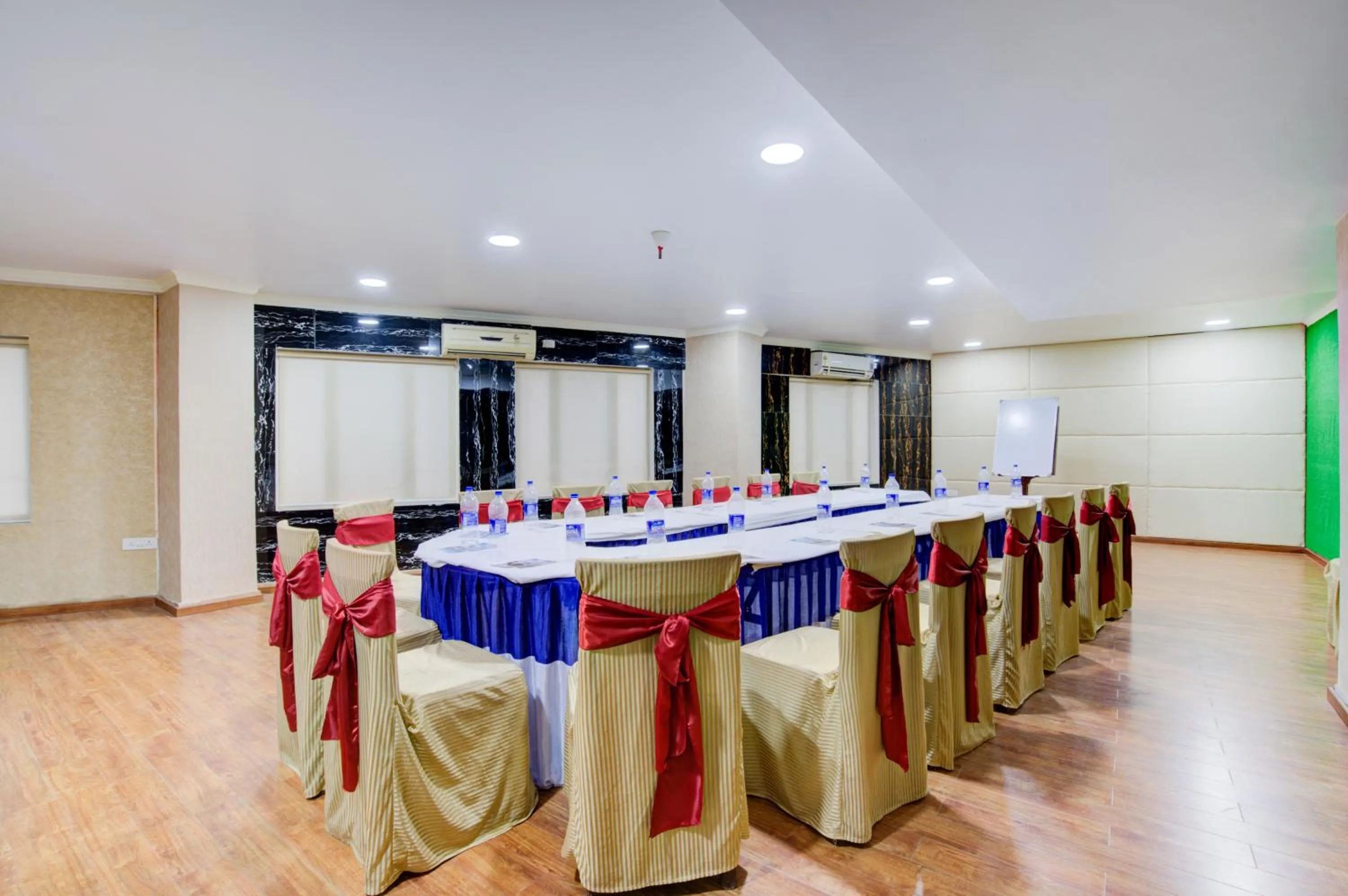 Hotel Mahadev Palace