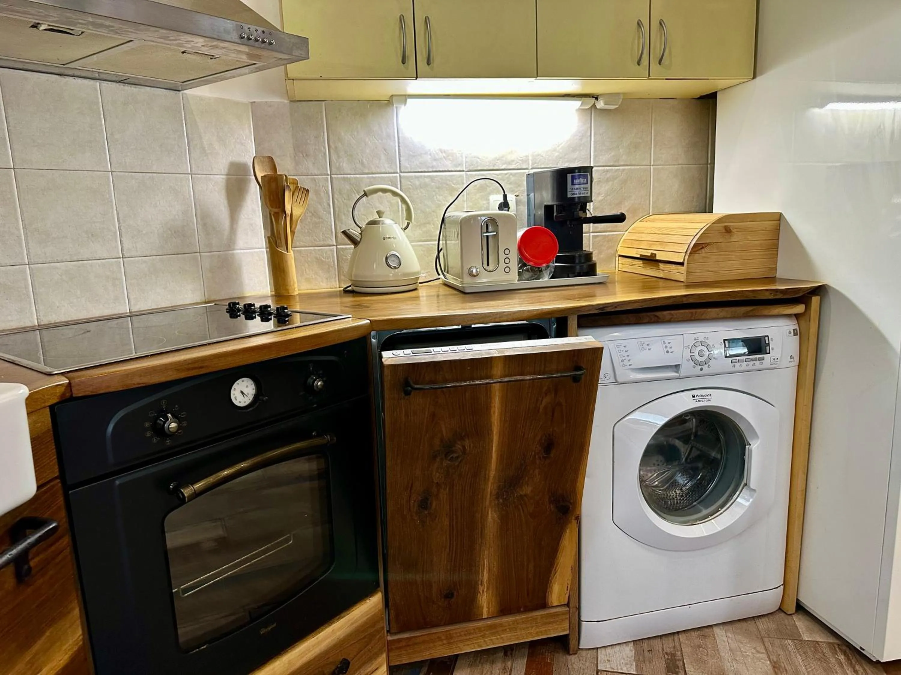 Kitchen or kitchenette in The Red Konak