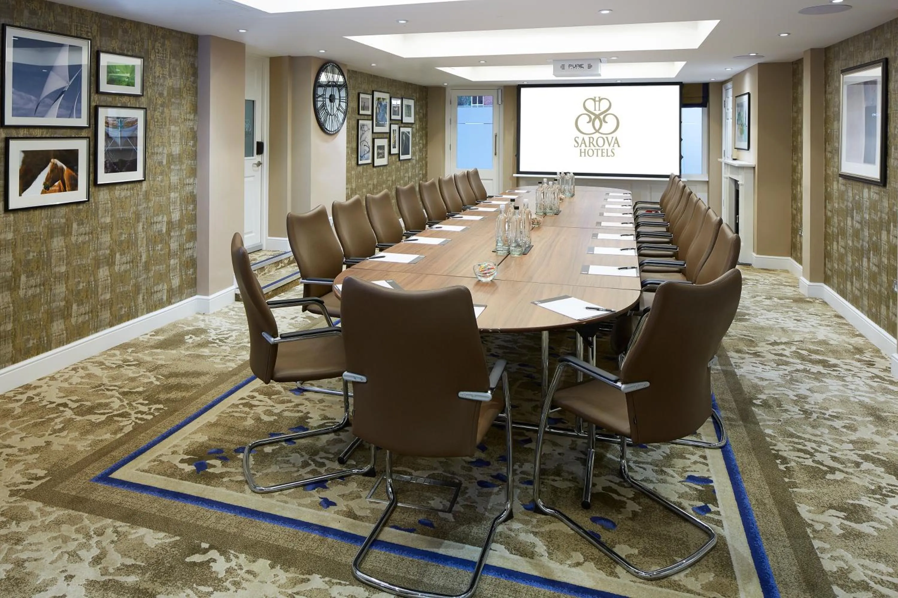 Meeting/conference room in Sir Christopher Wren Hotel
