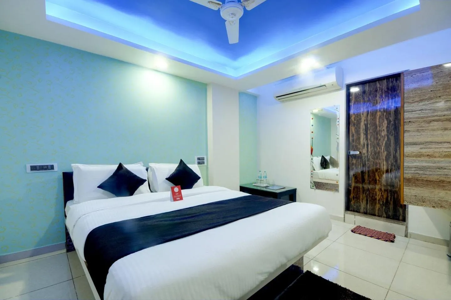 Bed in Hotel Hillton