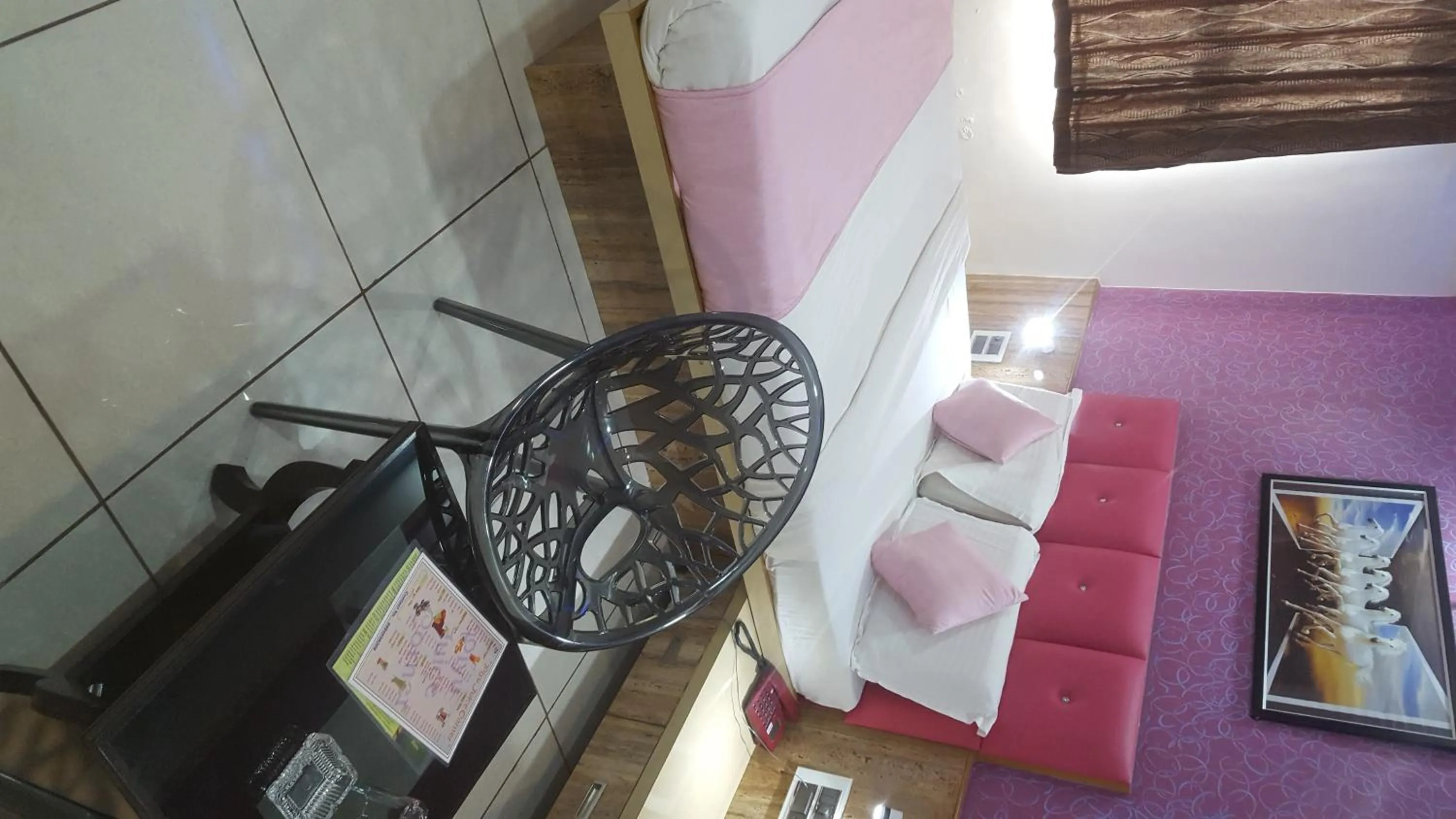 Bed in Hotel Hillton