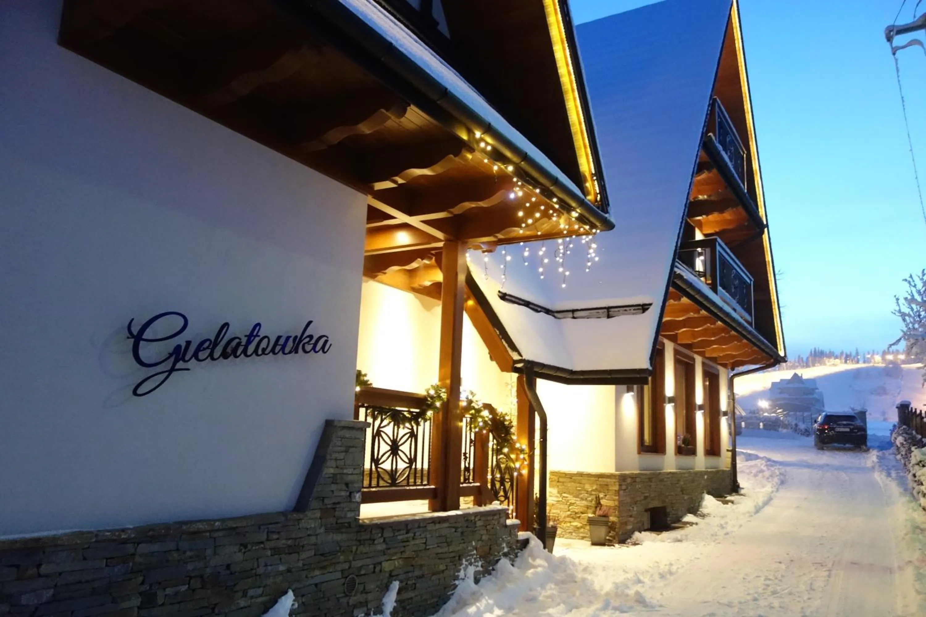 Property building in Willa Gielatówka