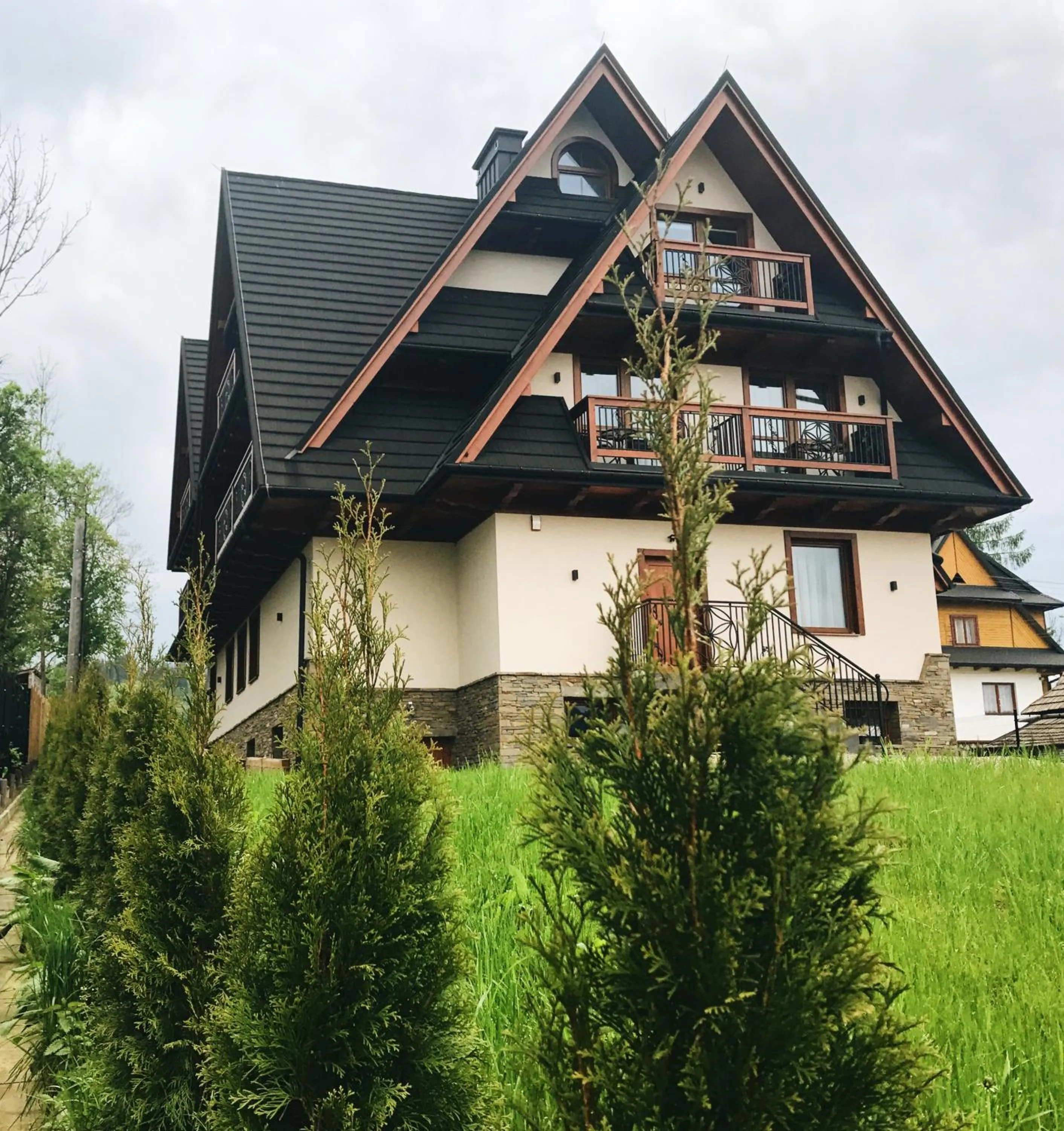 Property building in Willa Gielatówka