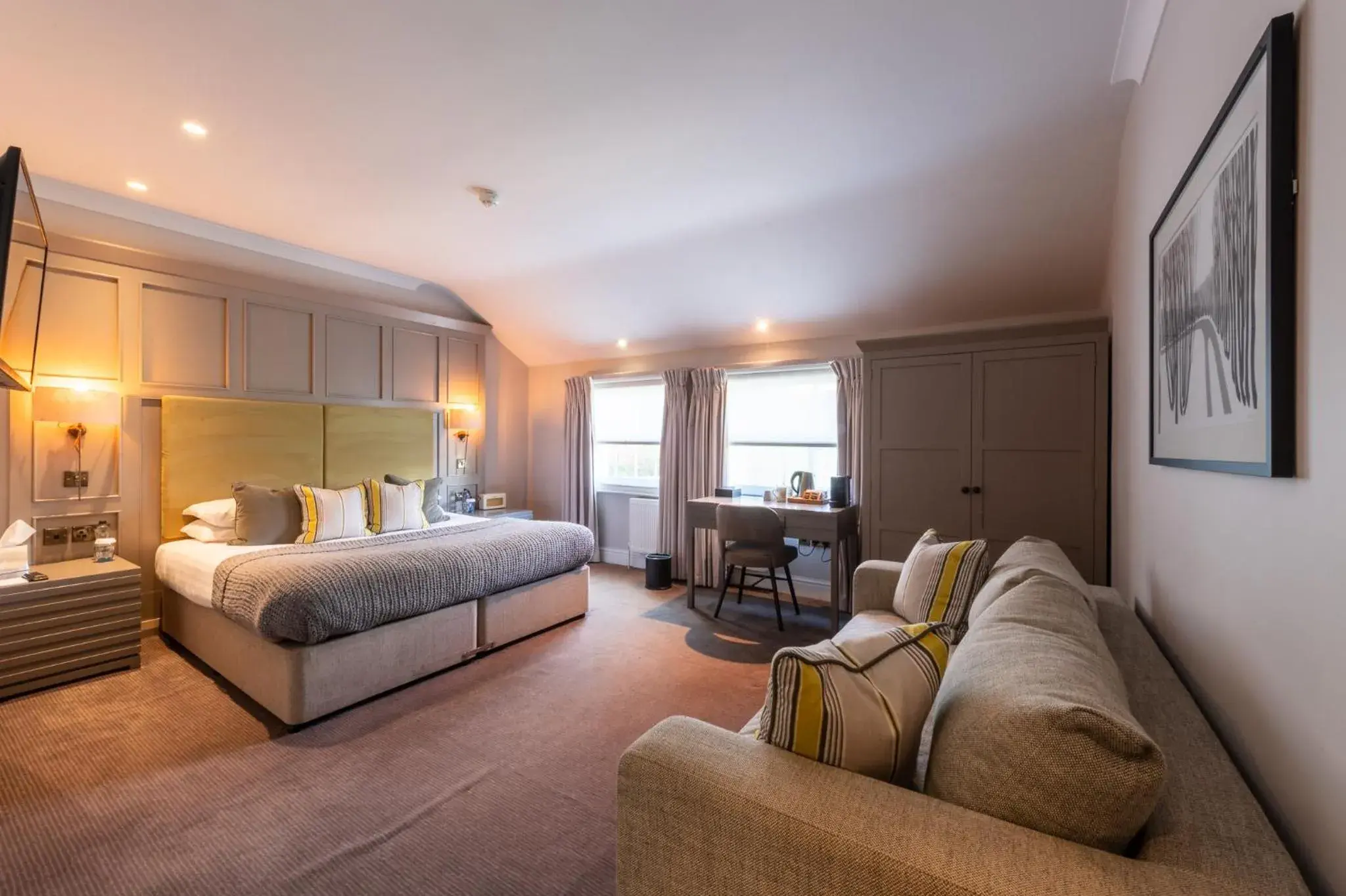 Deluxe Double or Twin Room in The Royal Wells Hotel, Tunbridge Wells - The Coaching Inn Group Deluxe Double or Twin Room in The Royal Wells Hotel, Tunbridge Wells - The Coaching Inn Group