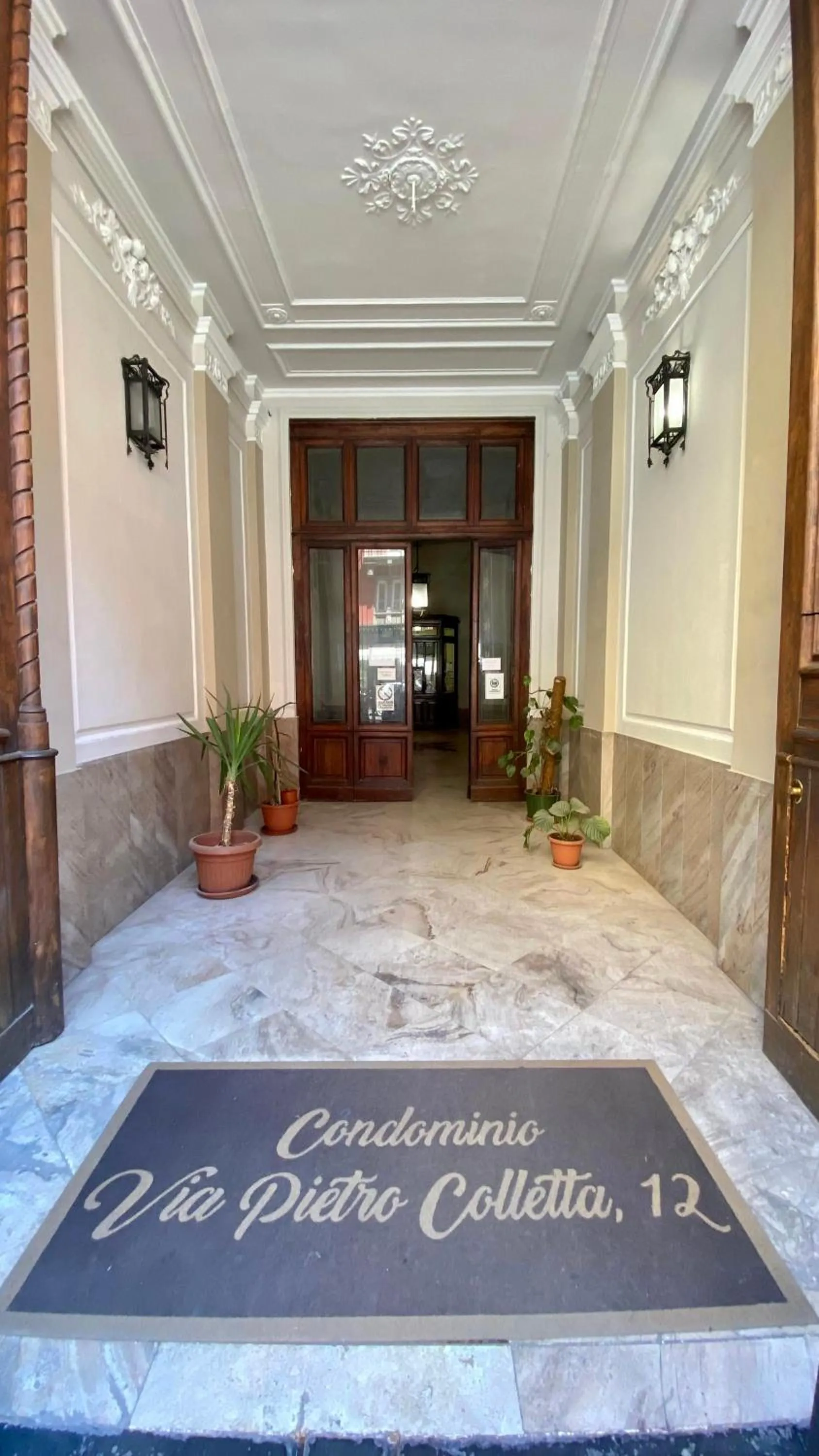 Property building in B&B A Durmì