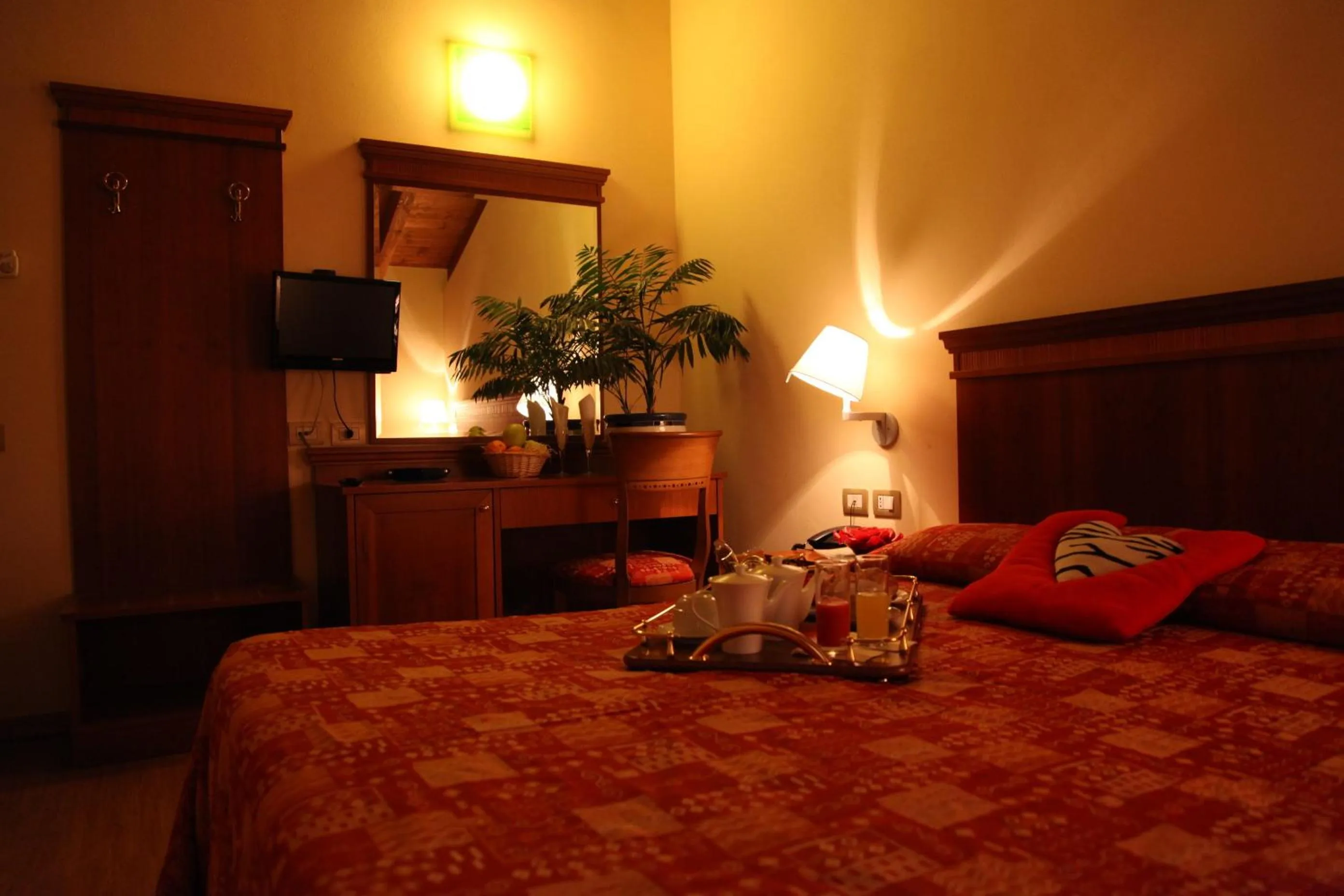 Bedroom, Bed in Hotel Il Borghetto