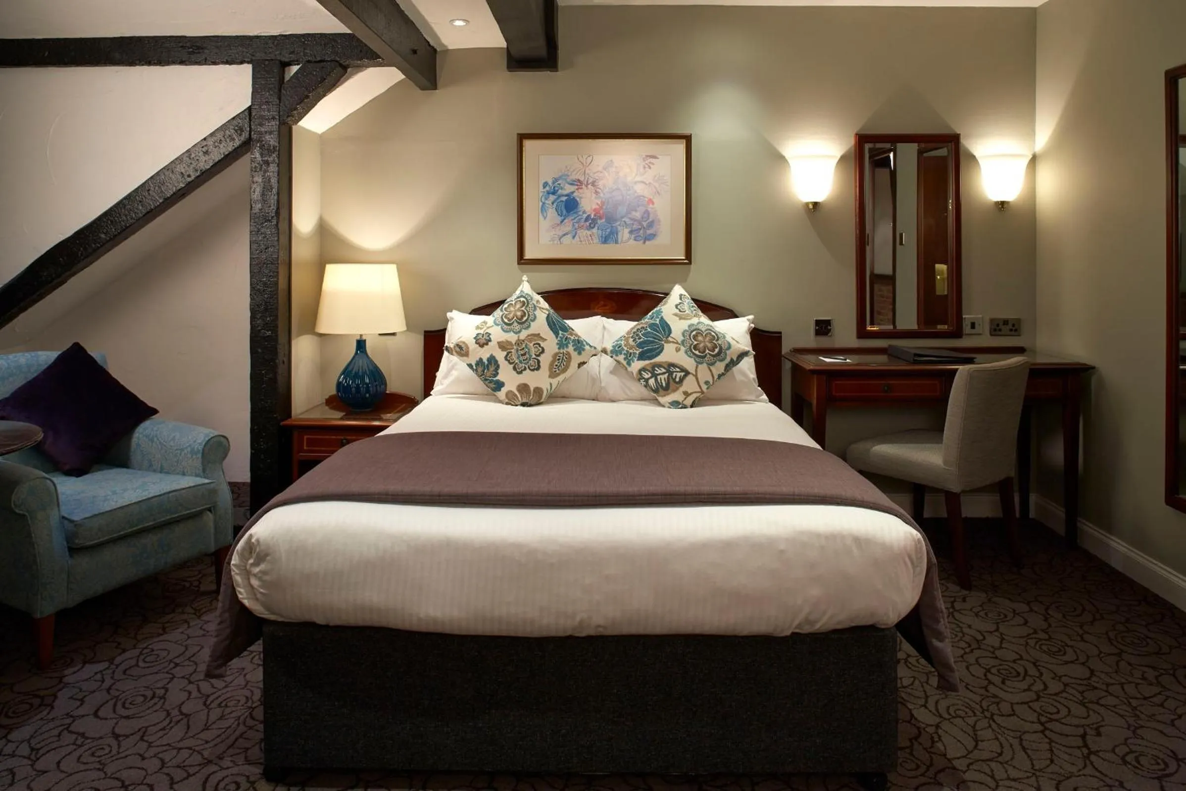 Bedroom in Copthorne Hotel London Gatwick