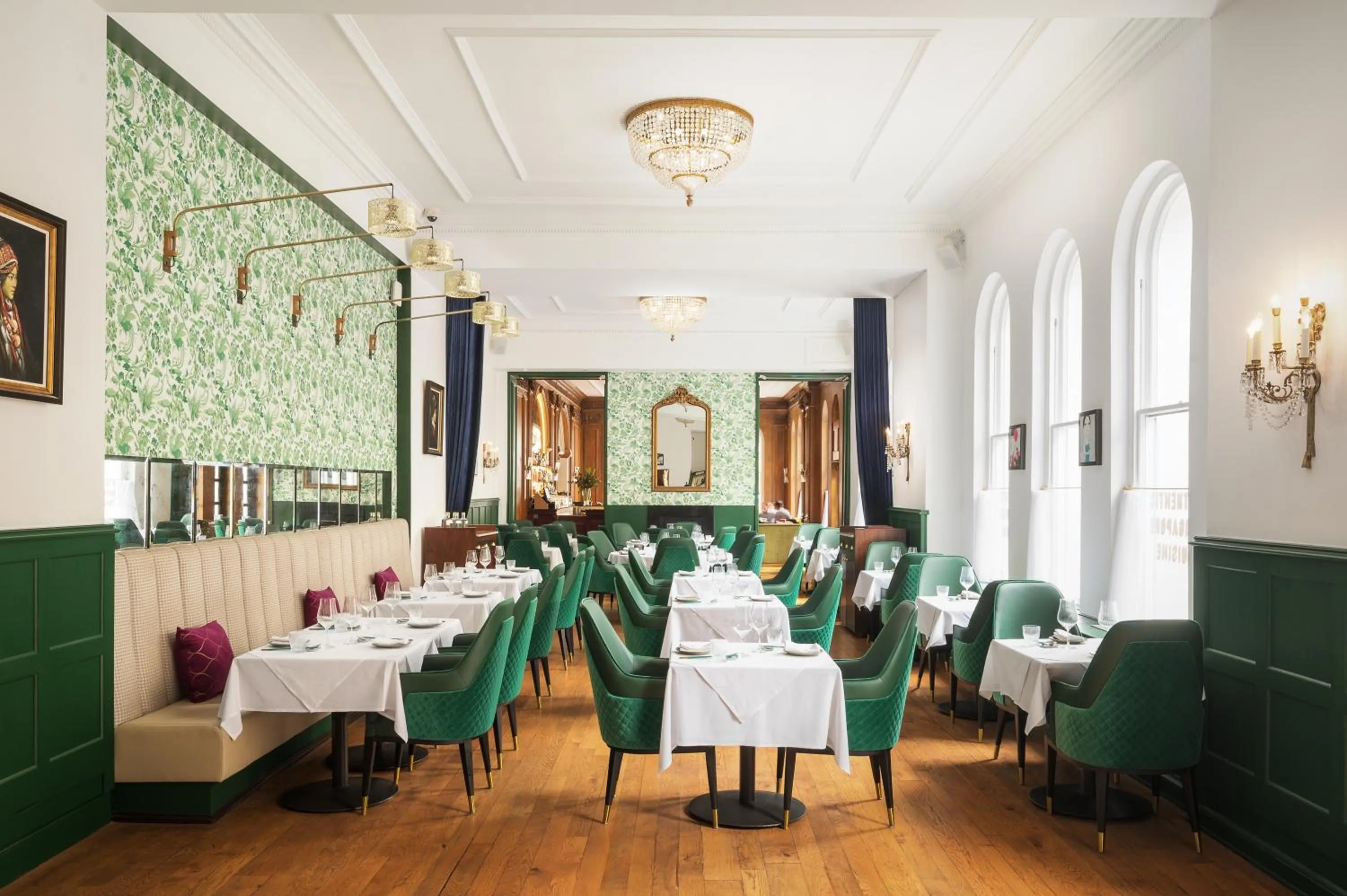 Restaurant/places to eat in The Bailey's Hotel London Kensington