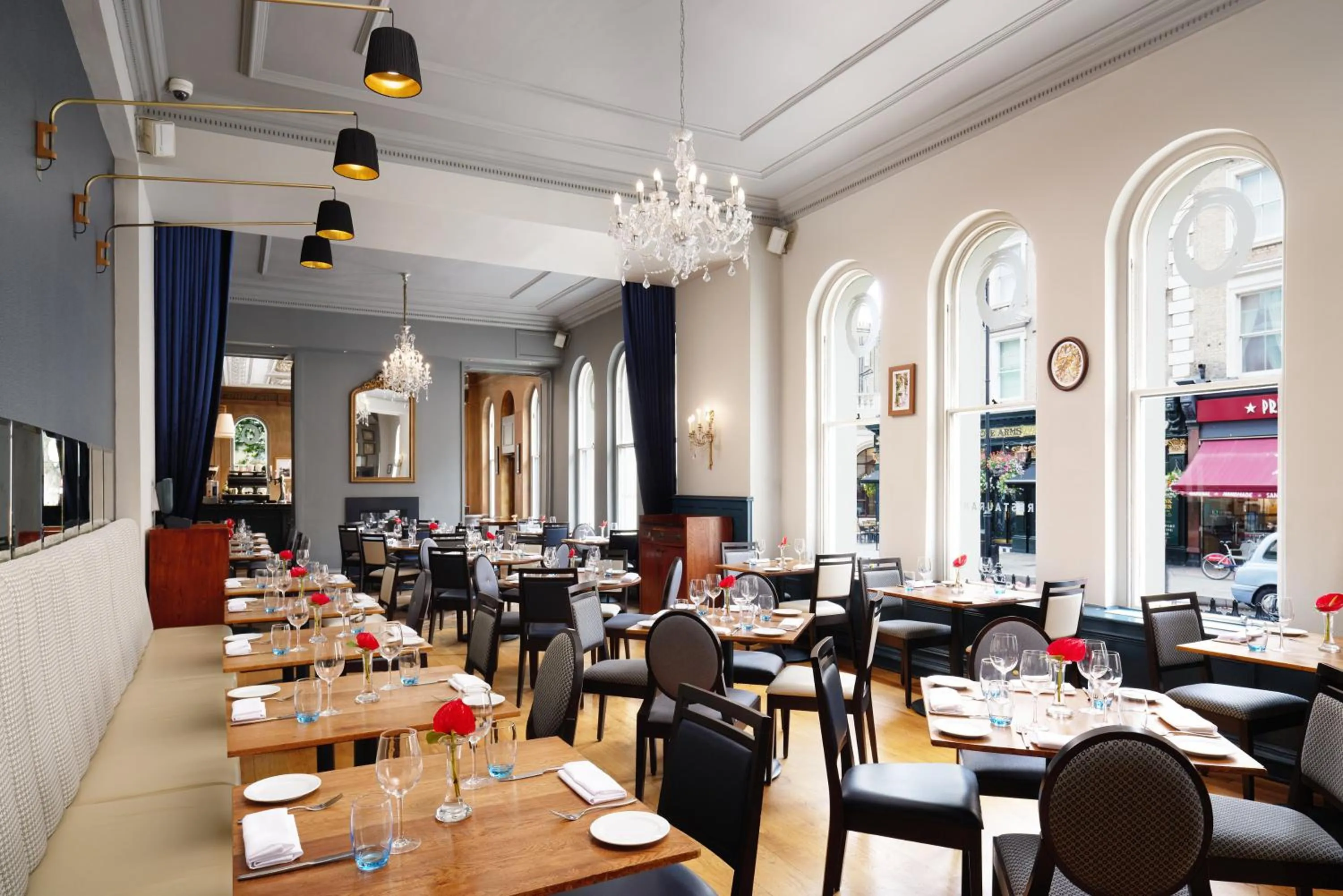Restaurant/places to eat in The Bailey's Hotel London Kensington
