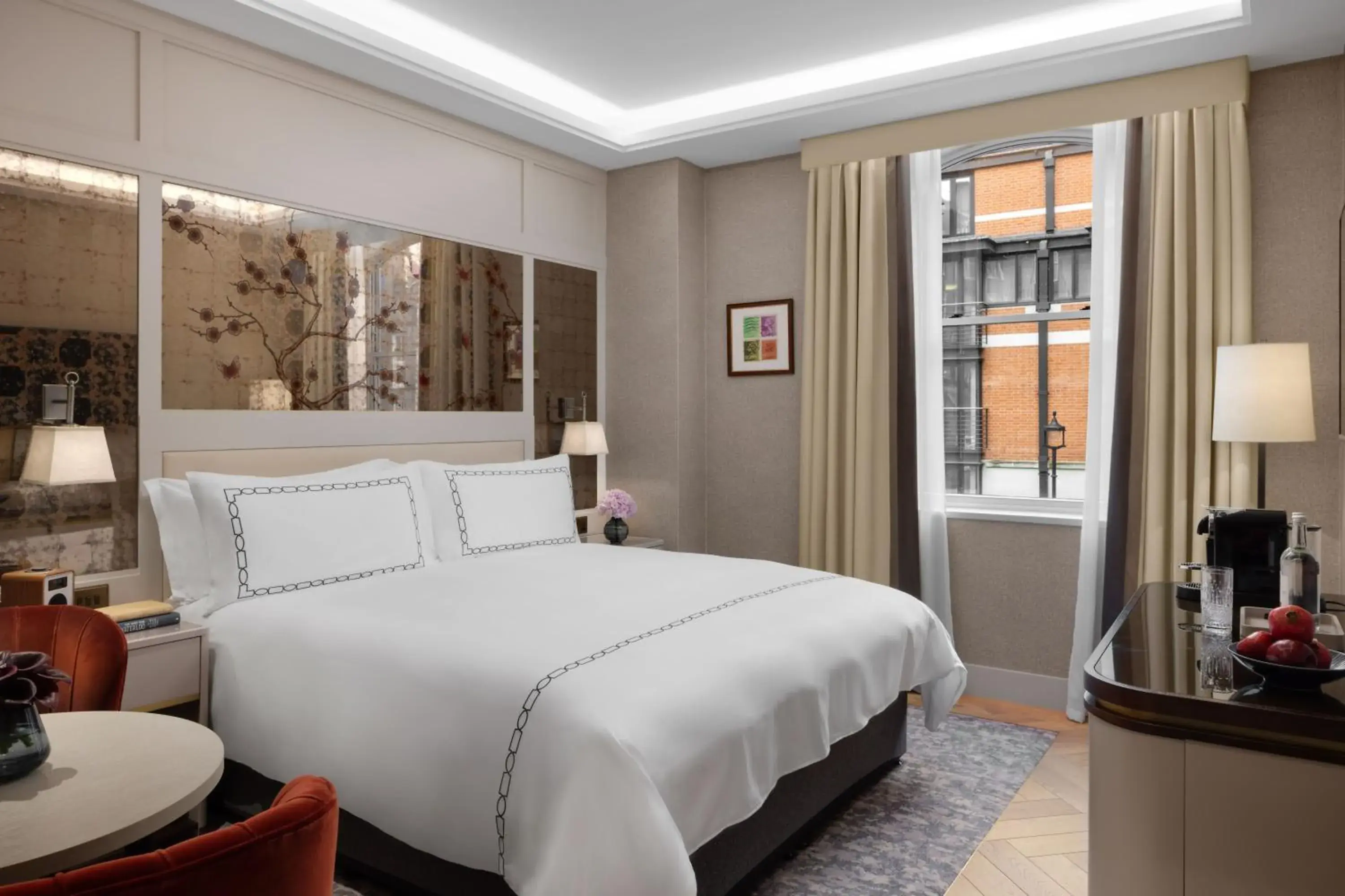 Bedroom, Bed in The Biltmore Mayfair Bedroom, Bed in The Biltmore Mayfair