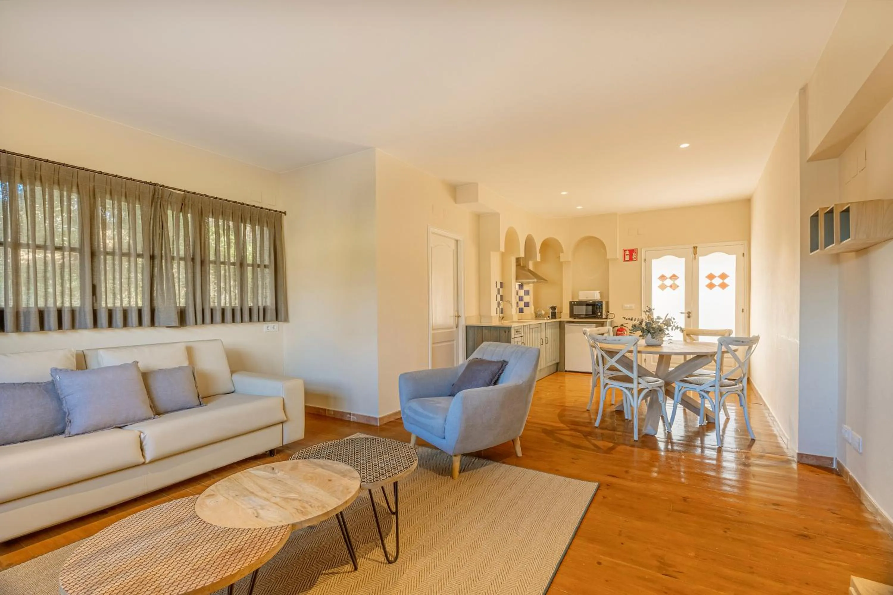 Communal lounge/ TV room in Masos Can Sot