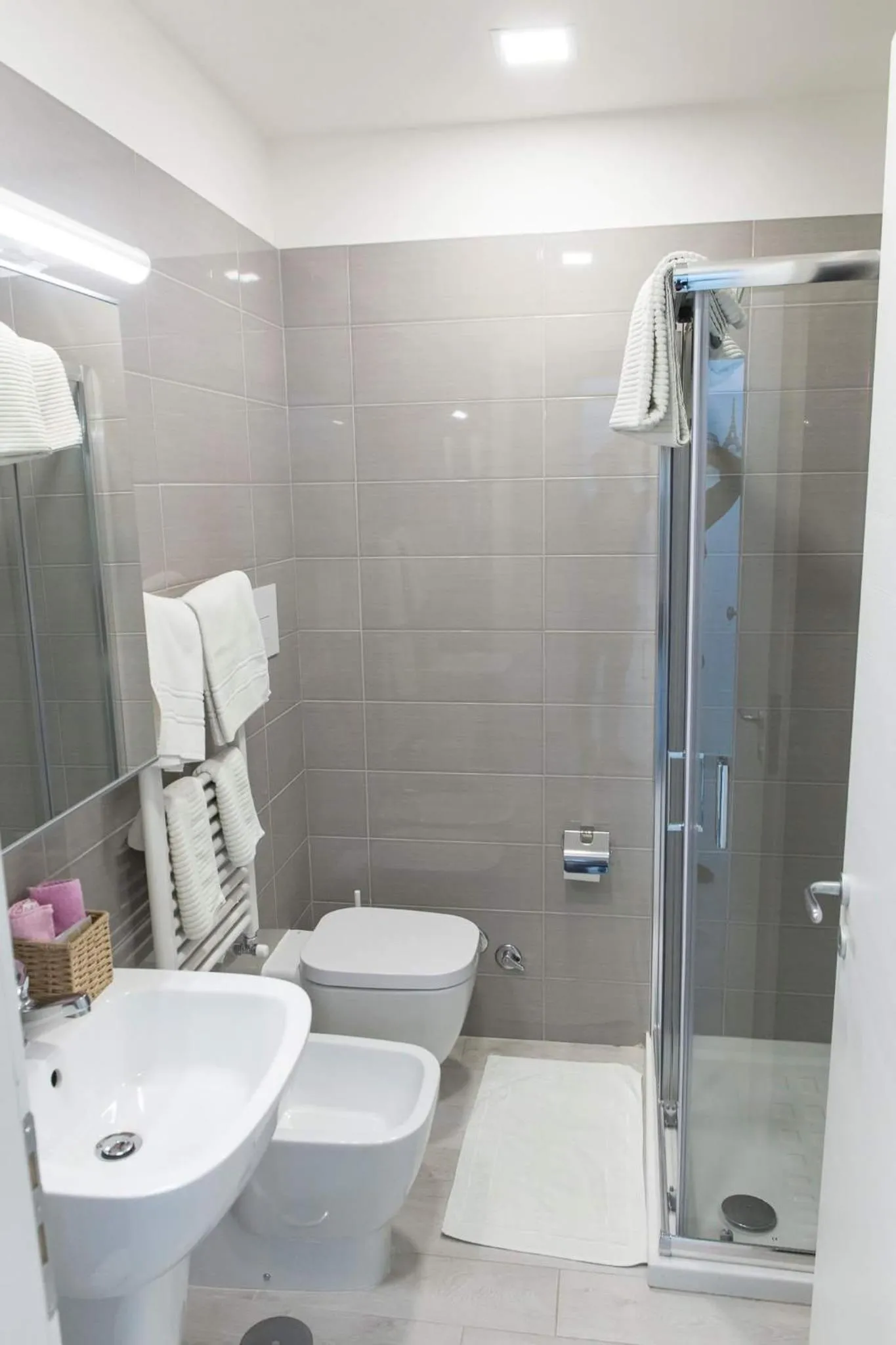 Metronia Guest House