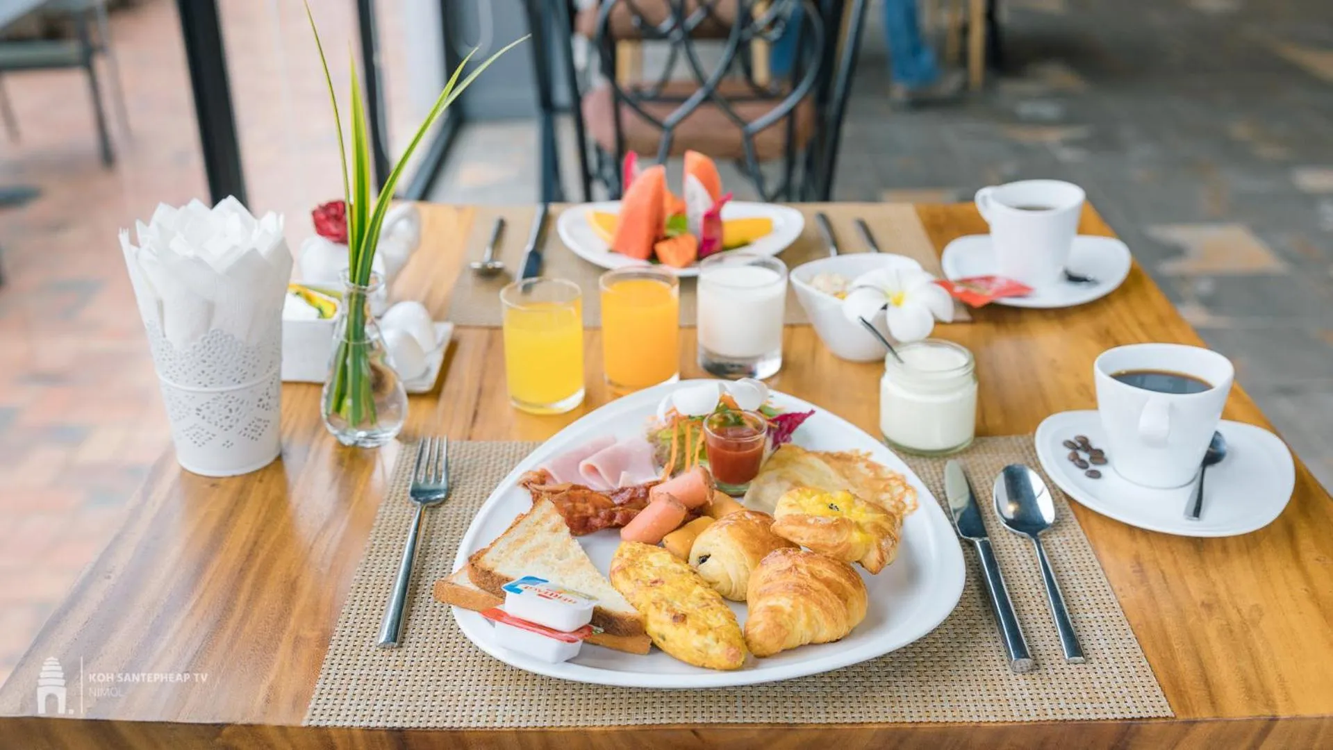 Breakfast in Damrei Residence & Spa