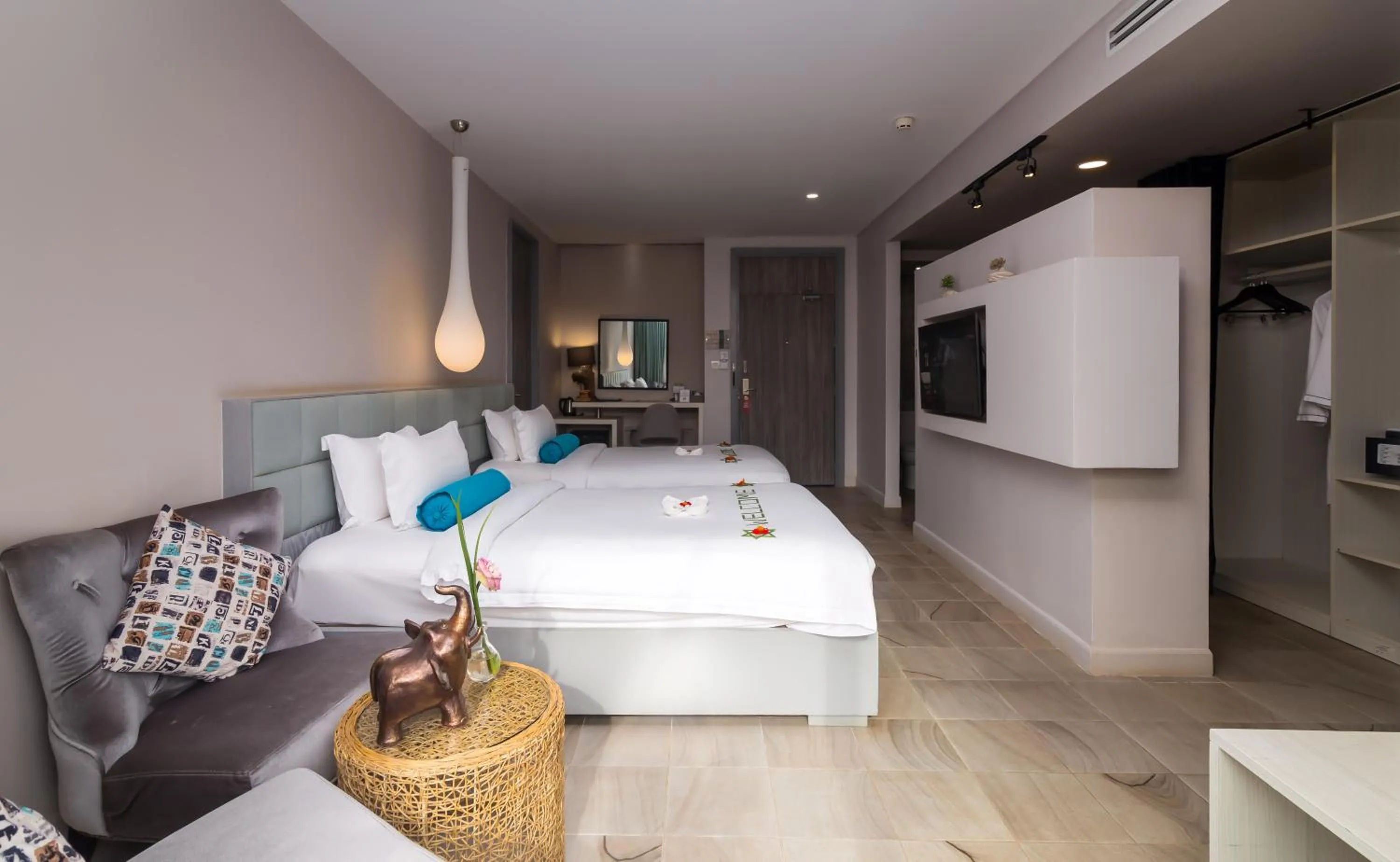 Photo of the whole room, Bed in Damrei Residence & Spa