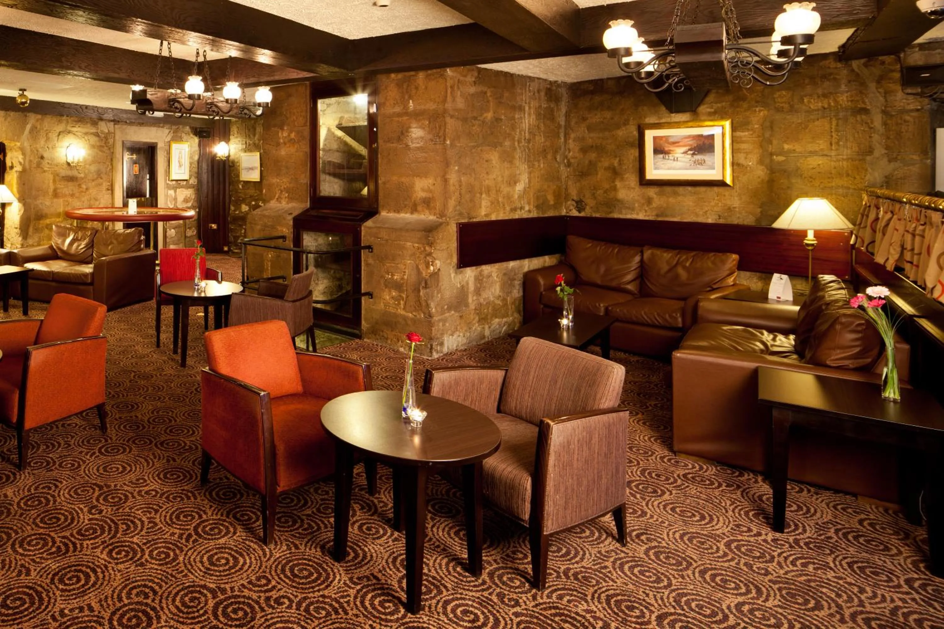 Lounge or bar in Mercure Perth Hotel