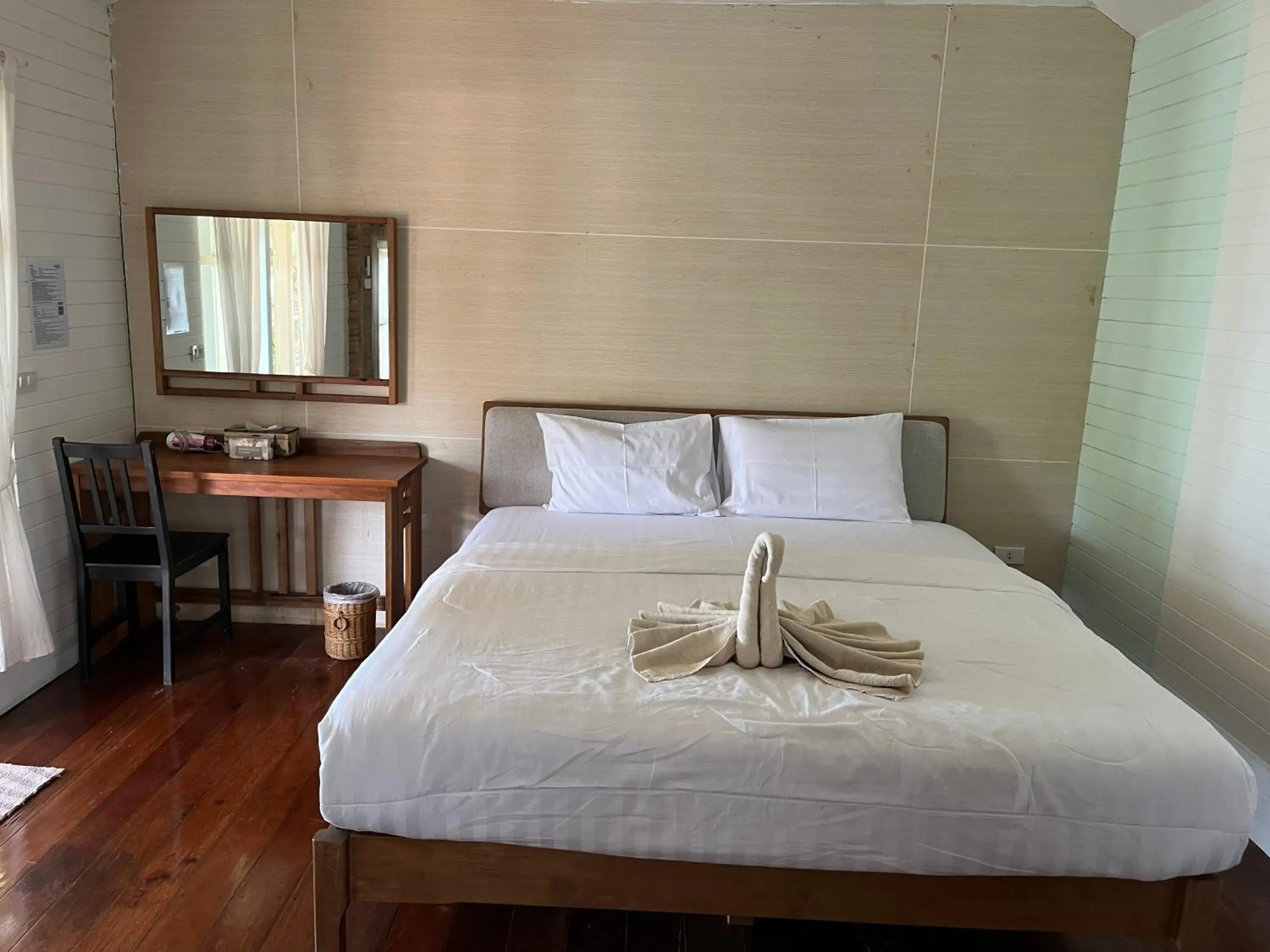 Bed in A-Na-Lay Resort Koh Kood Bed in A-Na-Lay Resort Koh Kood