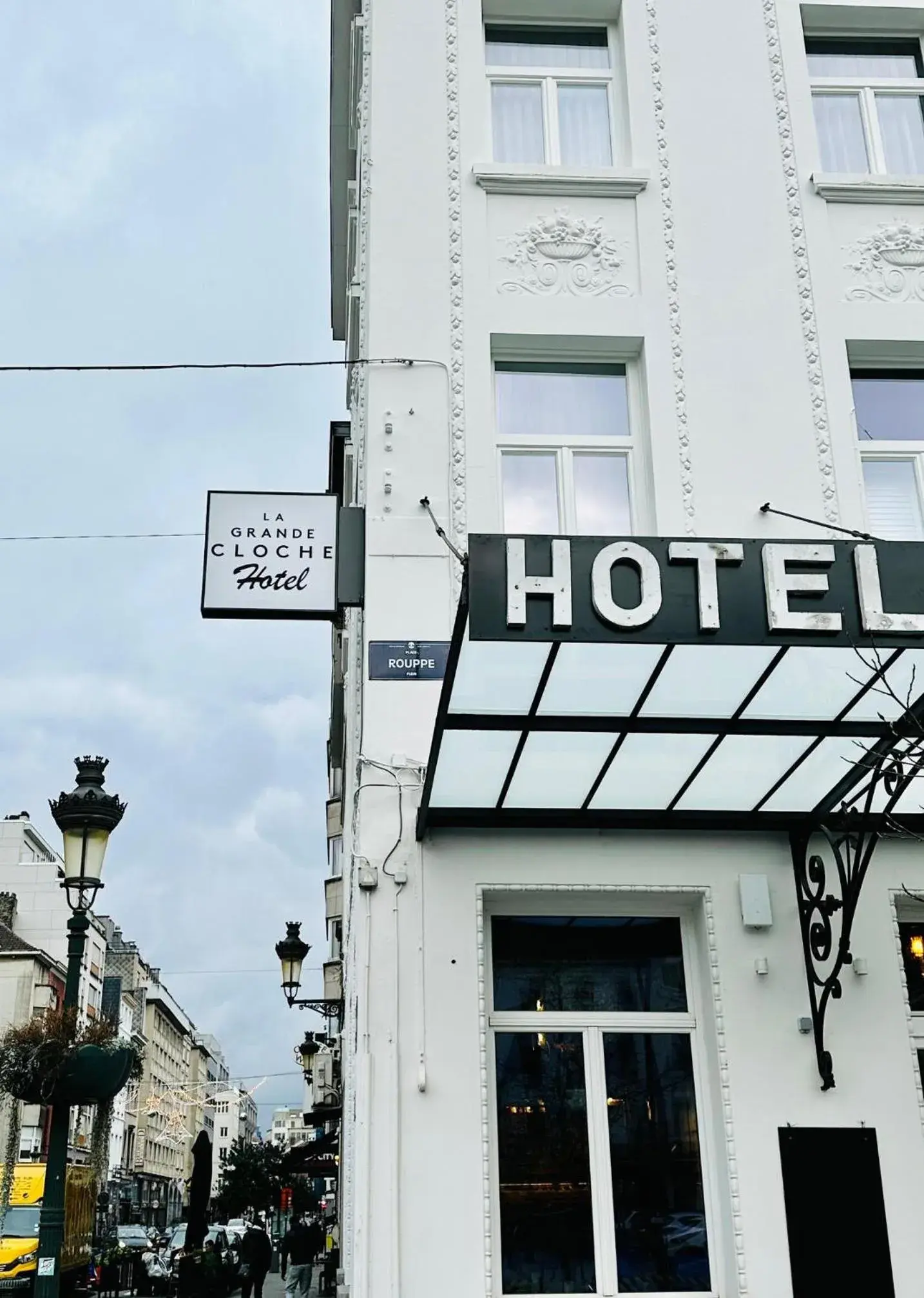 Property building in Hotel La Grande Cloche Property building in Hotel La Grande Cloche