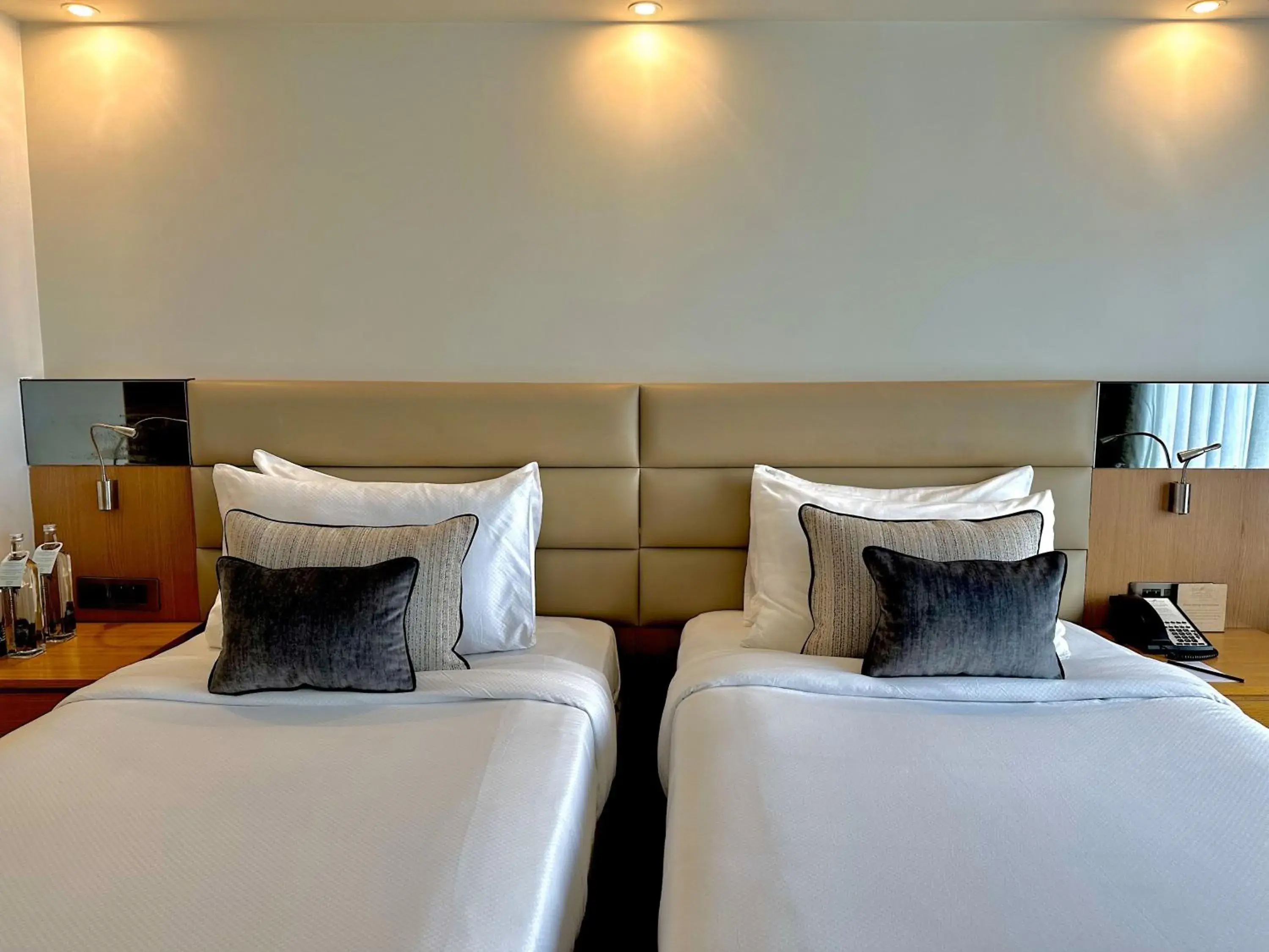 Bed in The Fern - Goregaon Bed in The Fern - Goregaon