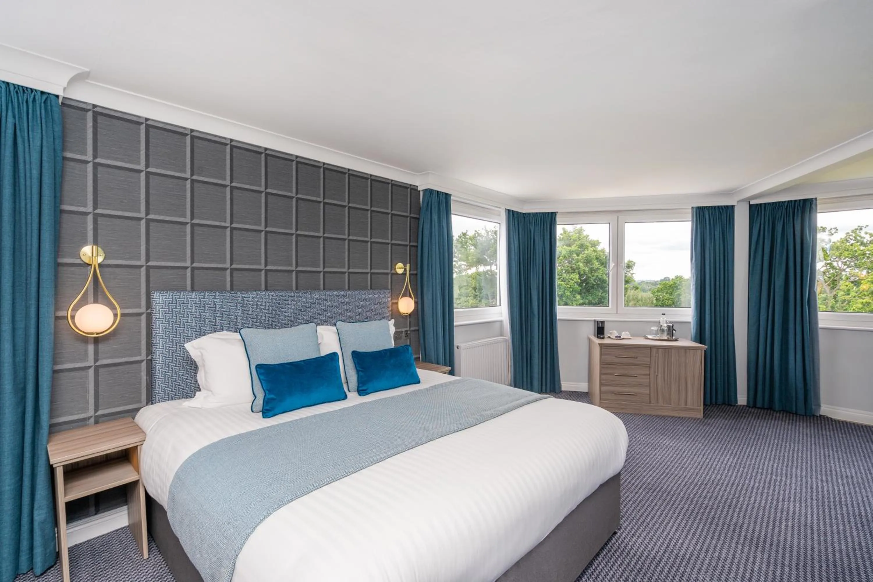 Bed in Bromley Court Hotel London