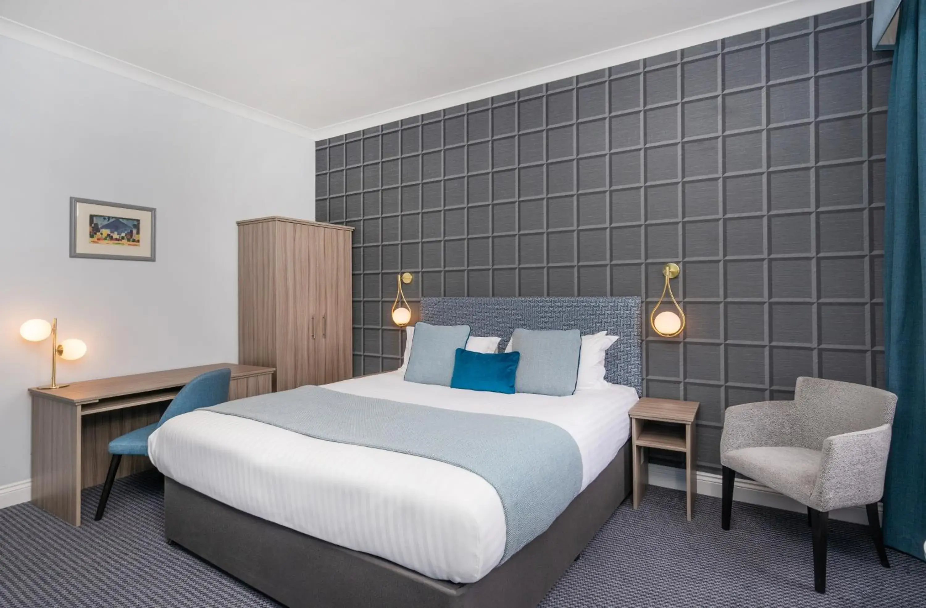 Bed in Bromley Court Hotel London Bed in Bromley Court Hotel London