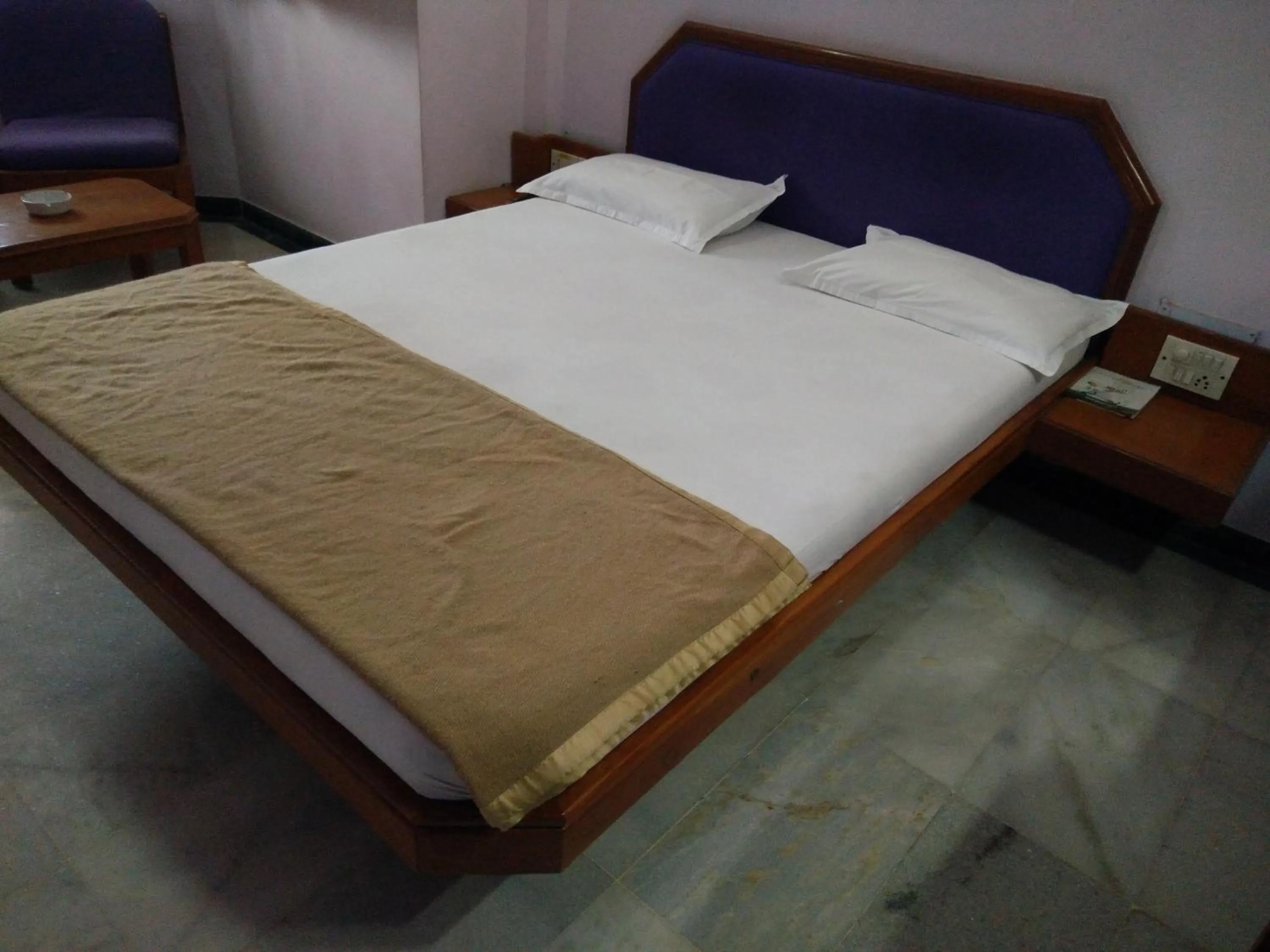 Other, Bed in Hotel GRG