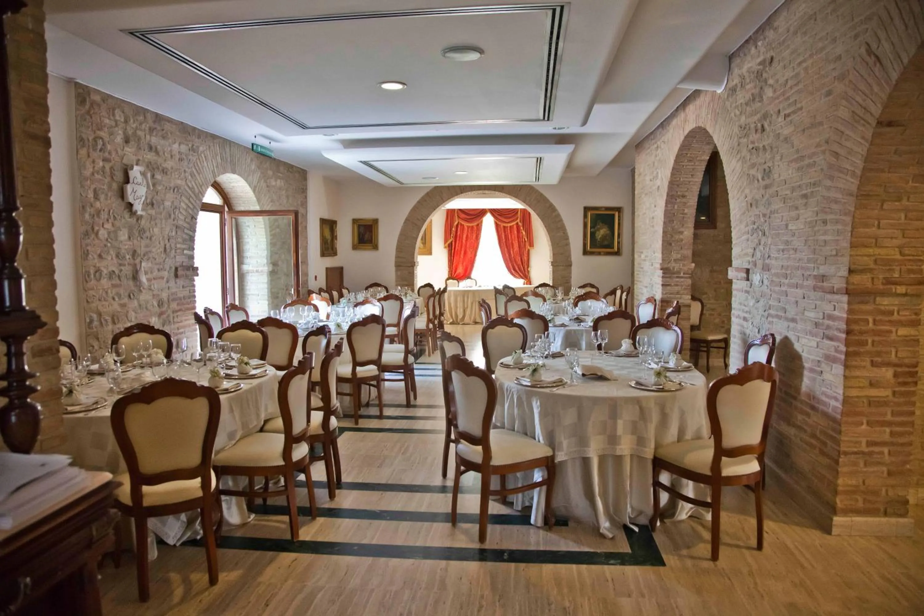 Restaurant/places to eat in Hotel Castello di Septe