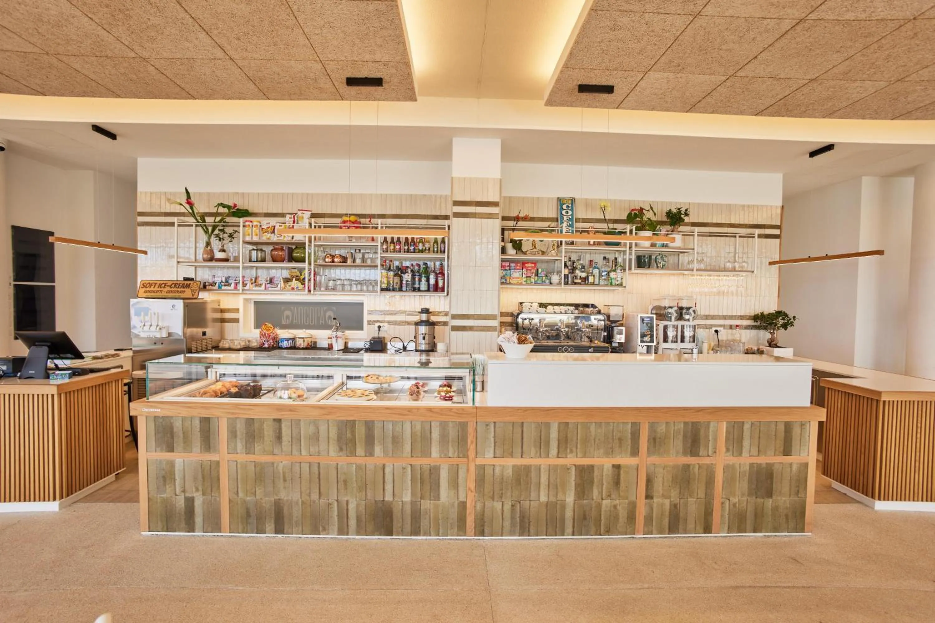 Lounge or bar in Ancora Resort