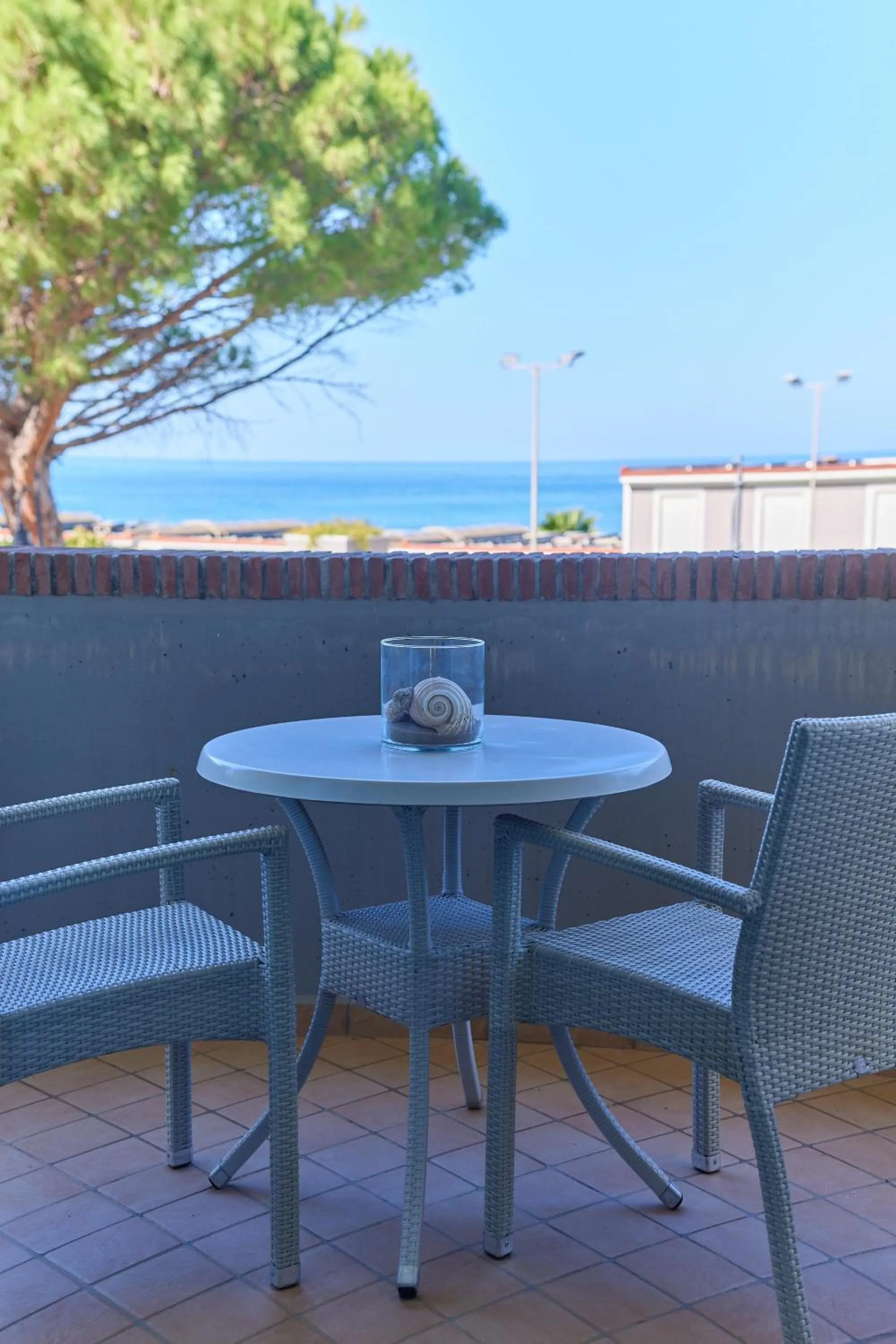 Photo of the whole room in Ancora Resort