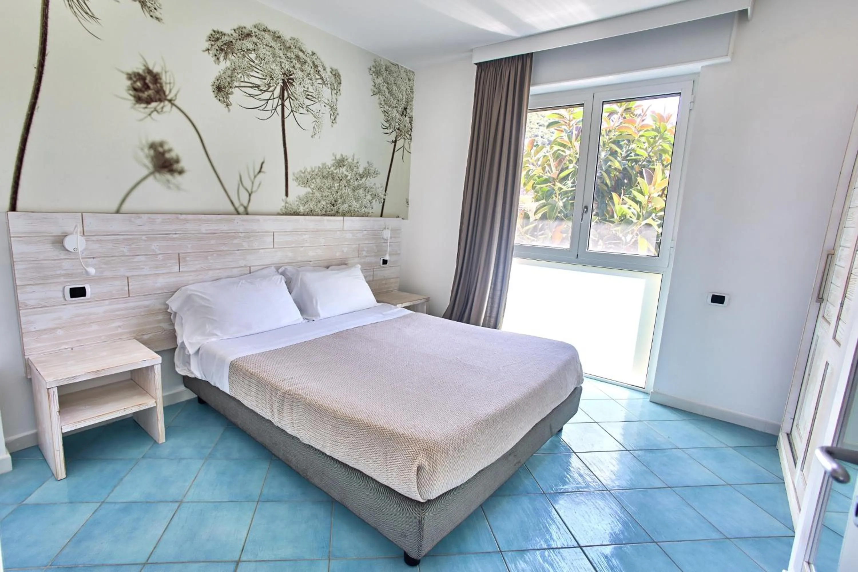 Photo of the whole room, Bed in Ancora Resort