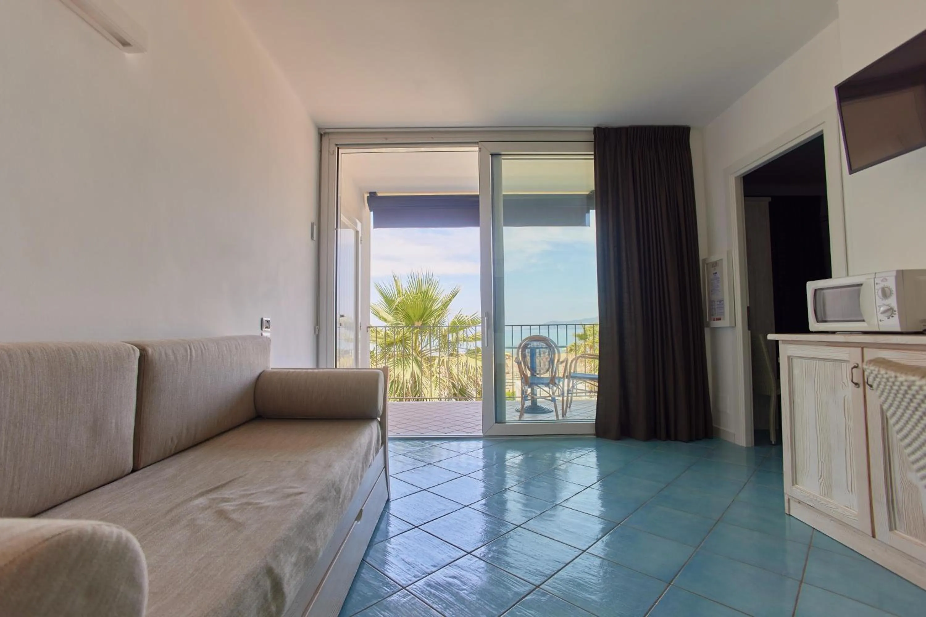 Photo of the whole room in Ancora Resort