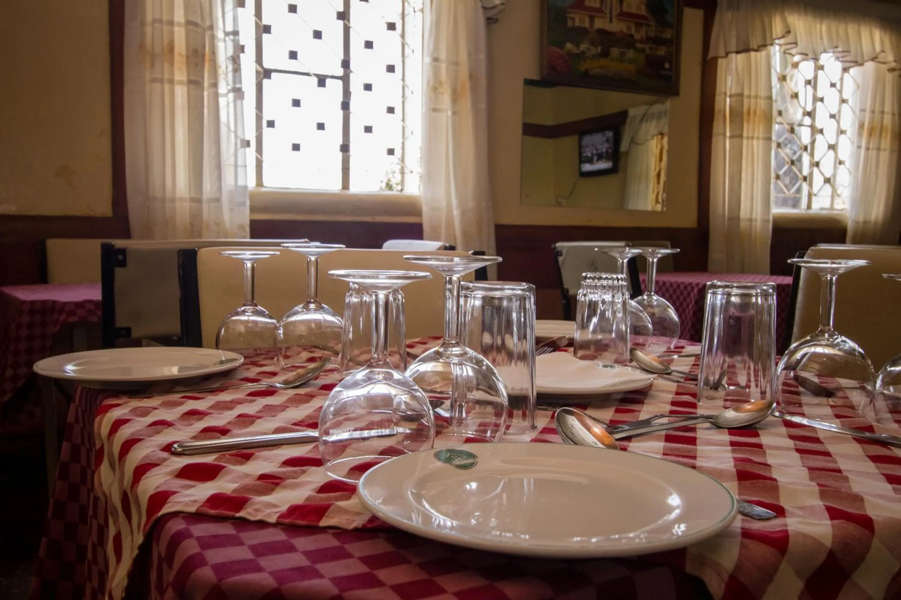 Restaurant/places to eat in Jamindas Paradise Motel