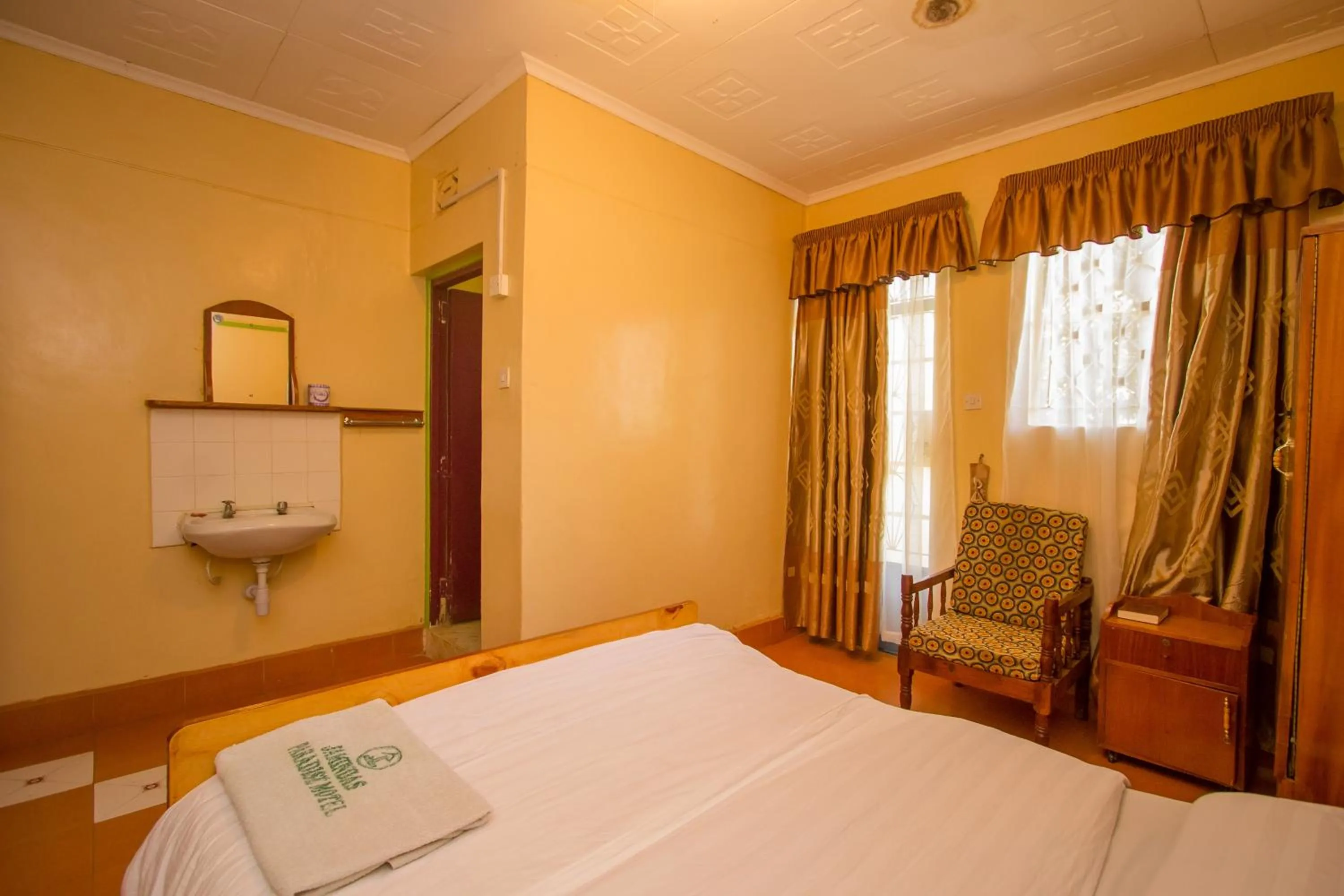 Bedroom in Jamindas Paradise Motel