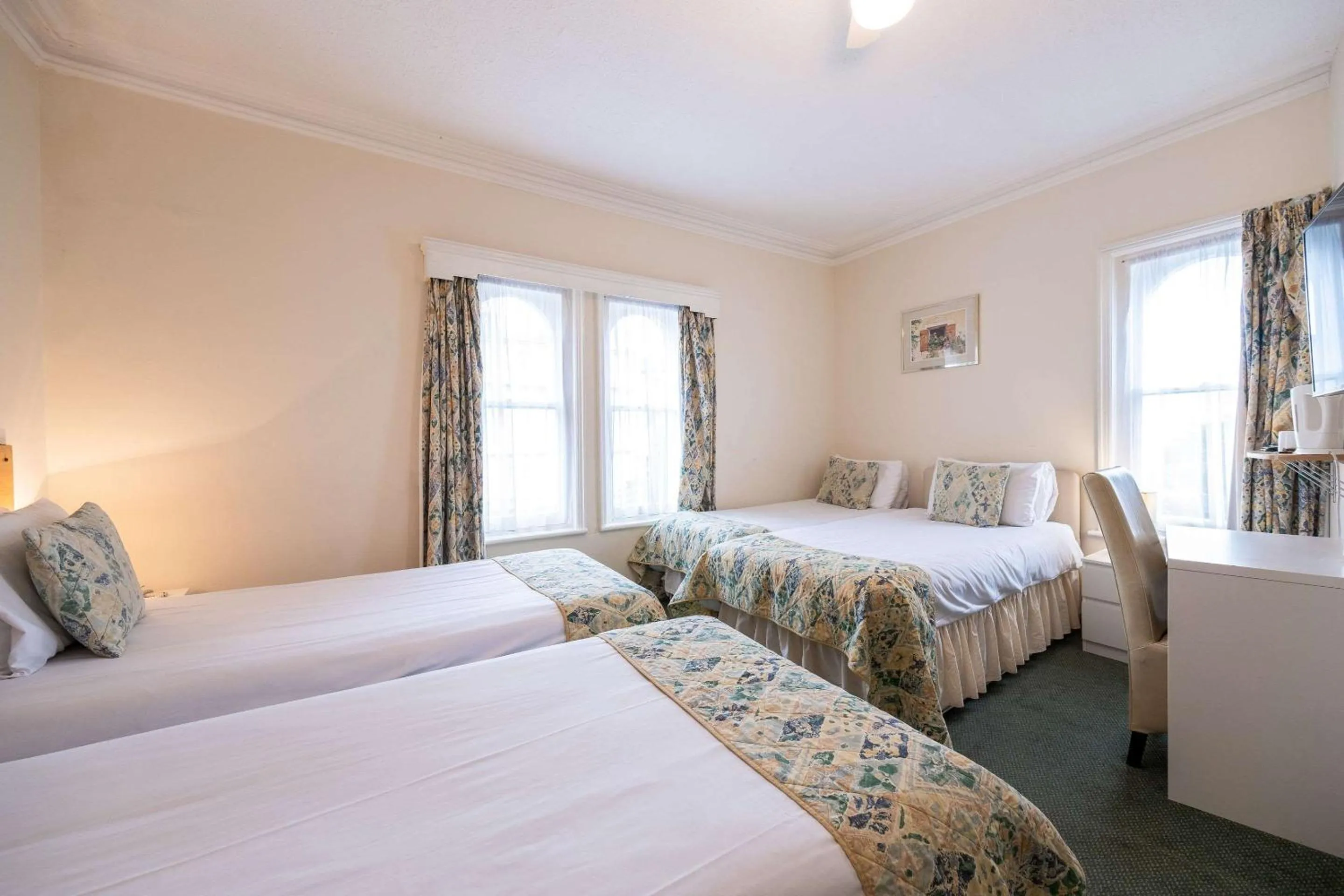 Photo of the whole room in Comfort Hotel Great Yarmouth