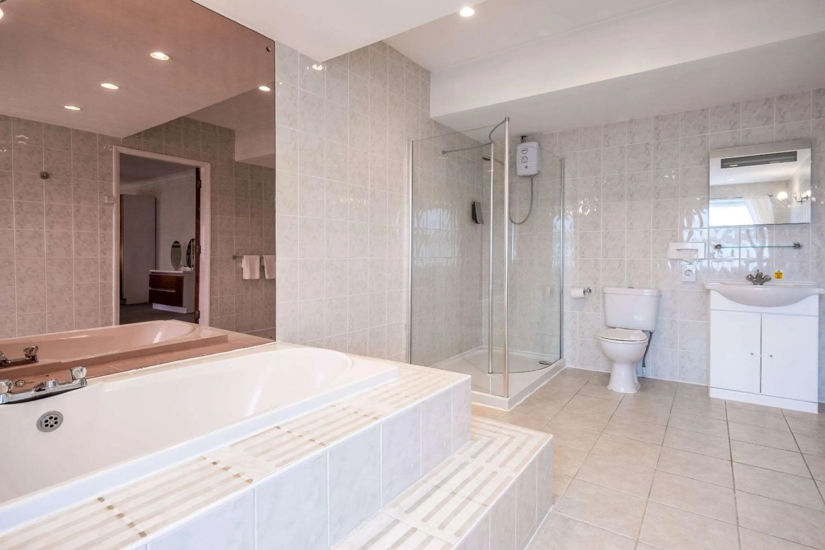 Bathroom in Comfort Hotel Great Yarmouth