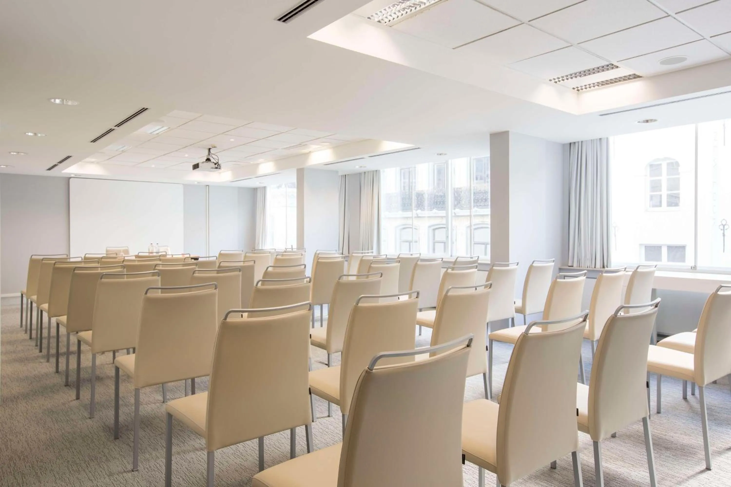 Meeting/conference room in NH Collection Brussels Centre