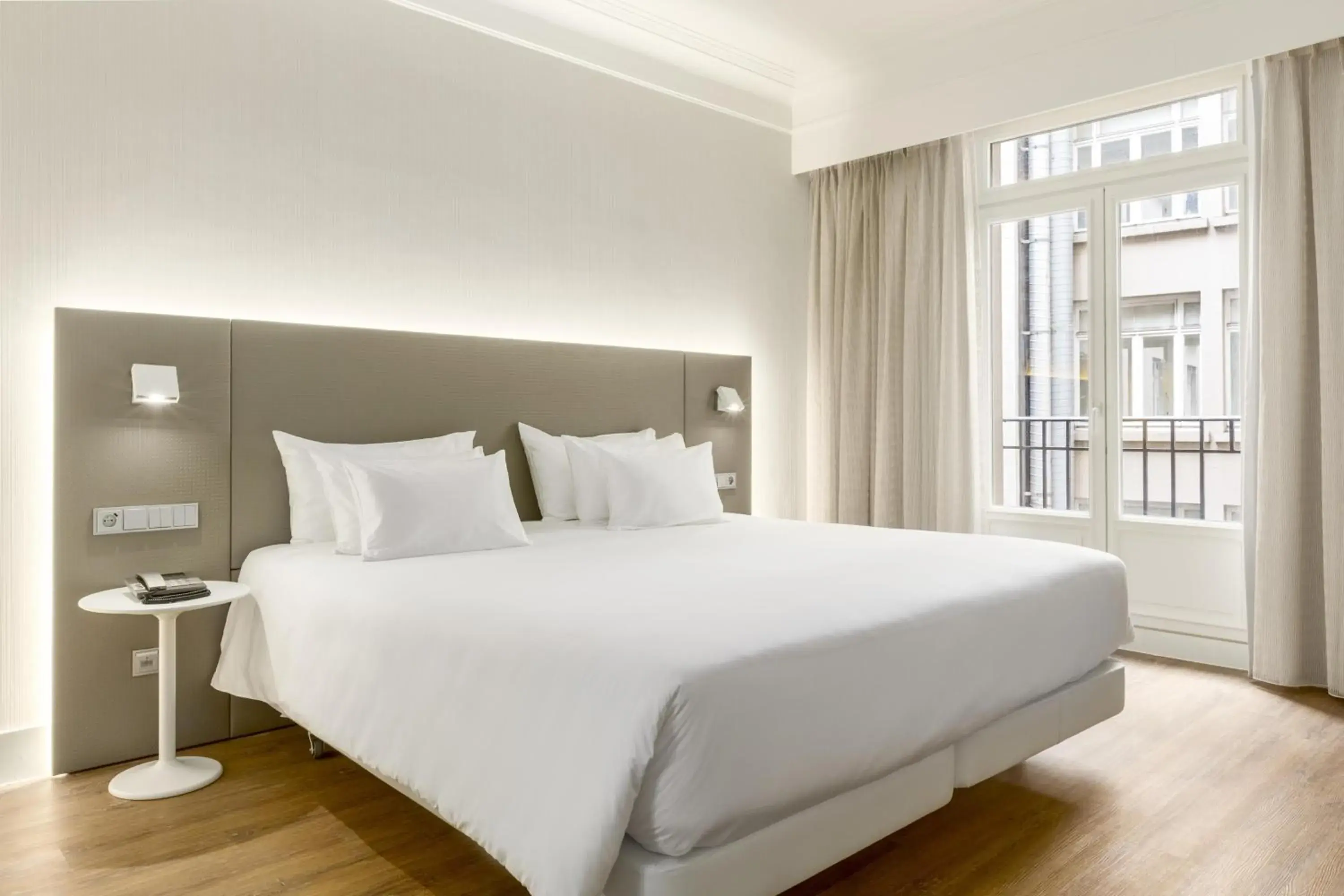 Bedroom, Bed in NH Collection Brussels Centre Bedroom, Bed in NH Collection Brussels Centre