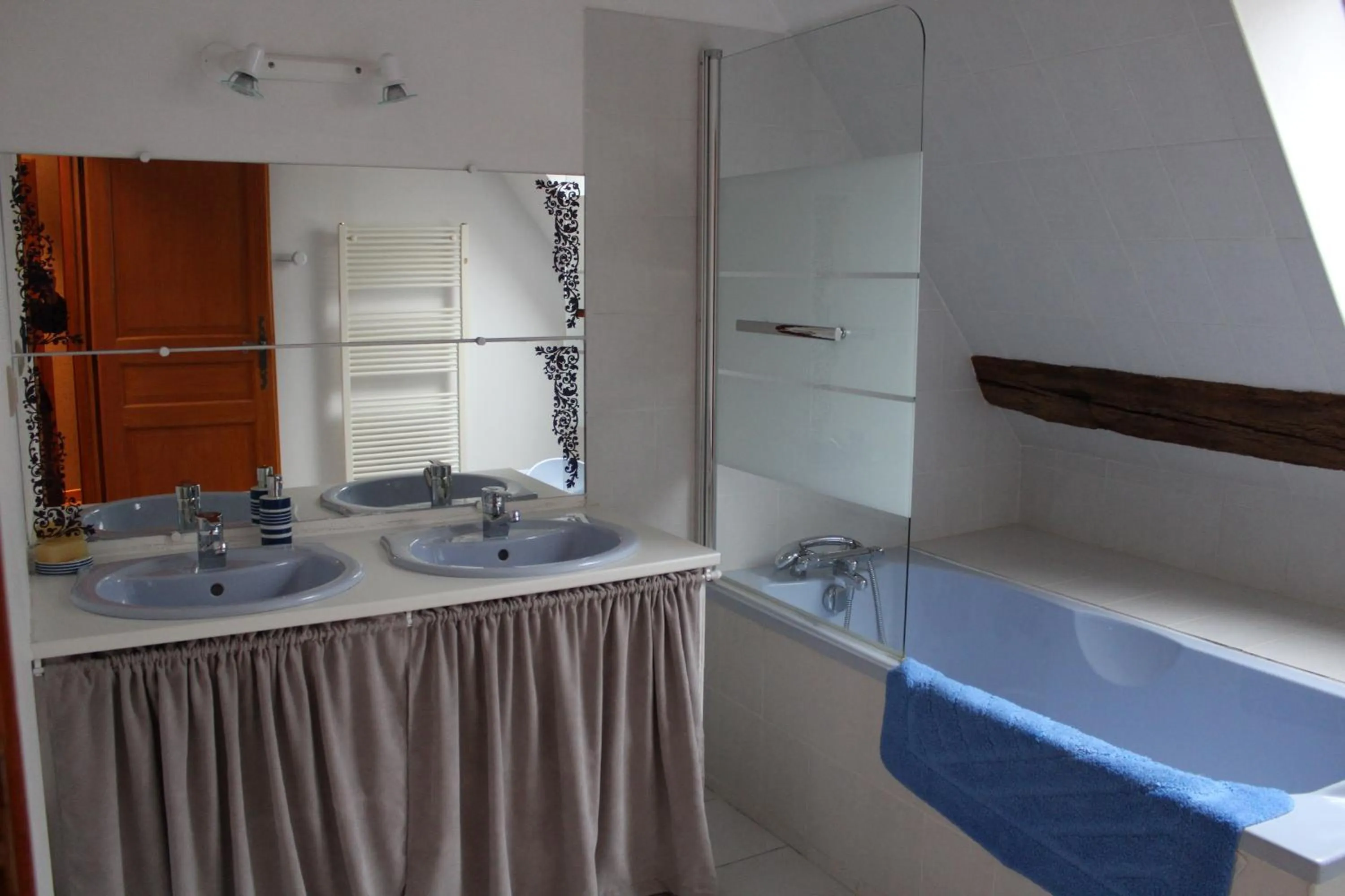 Bathroom in Domaine de la Touche Mosnay