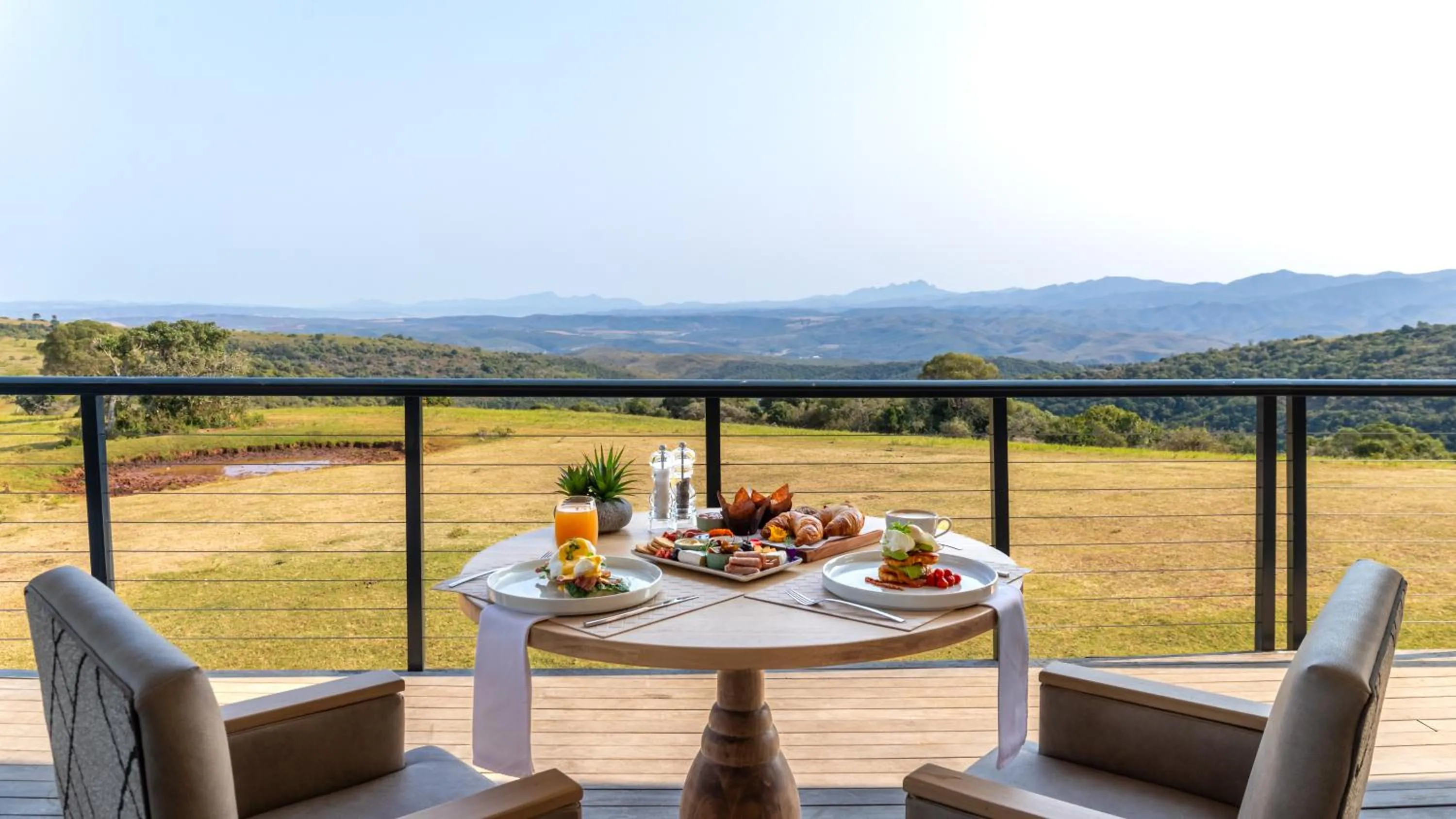 Restaurant/places to eat in Intle Boutique Hotel