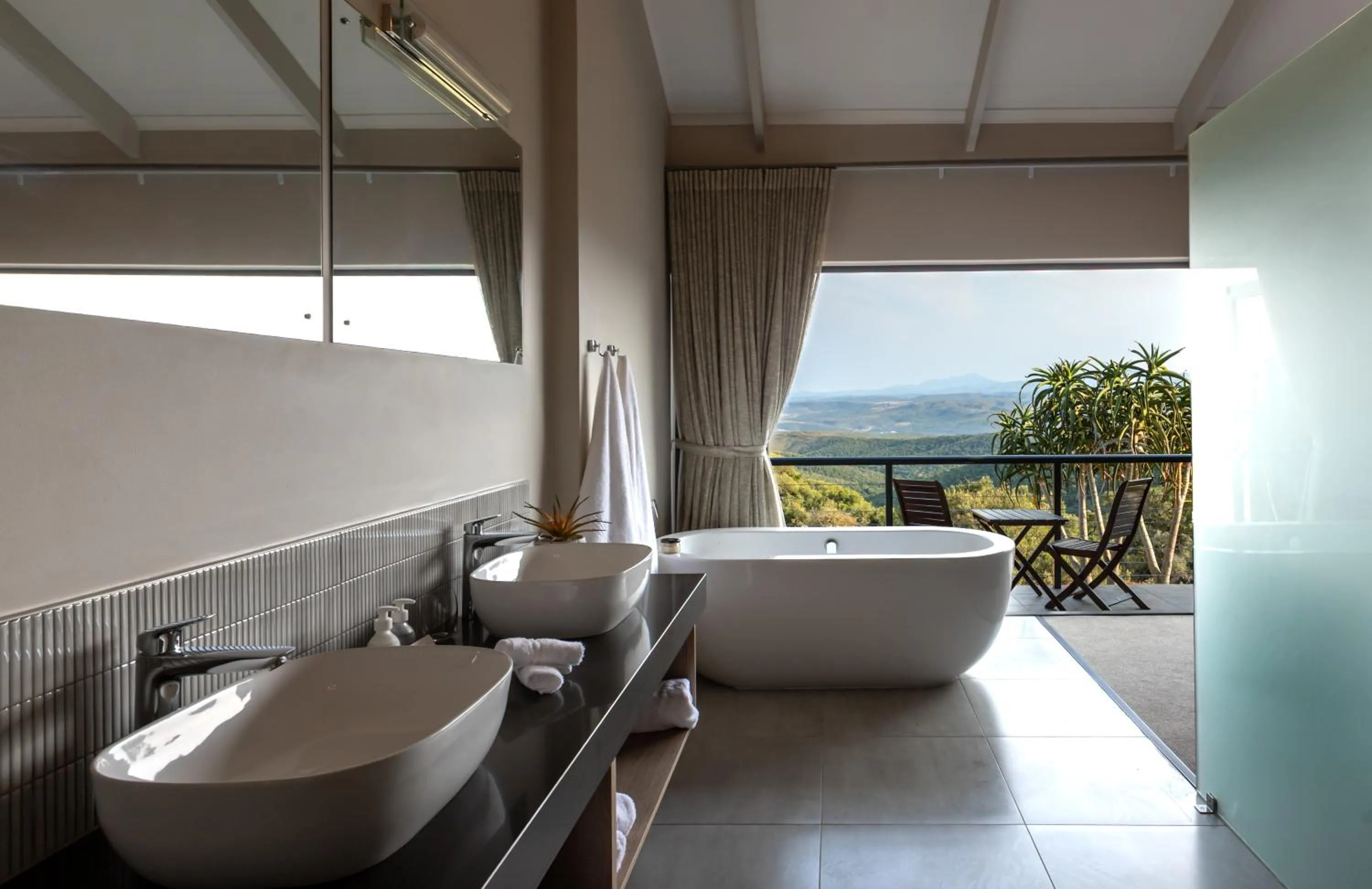 Bathroom in Intle Boutique Hotel