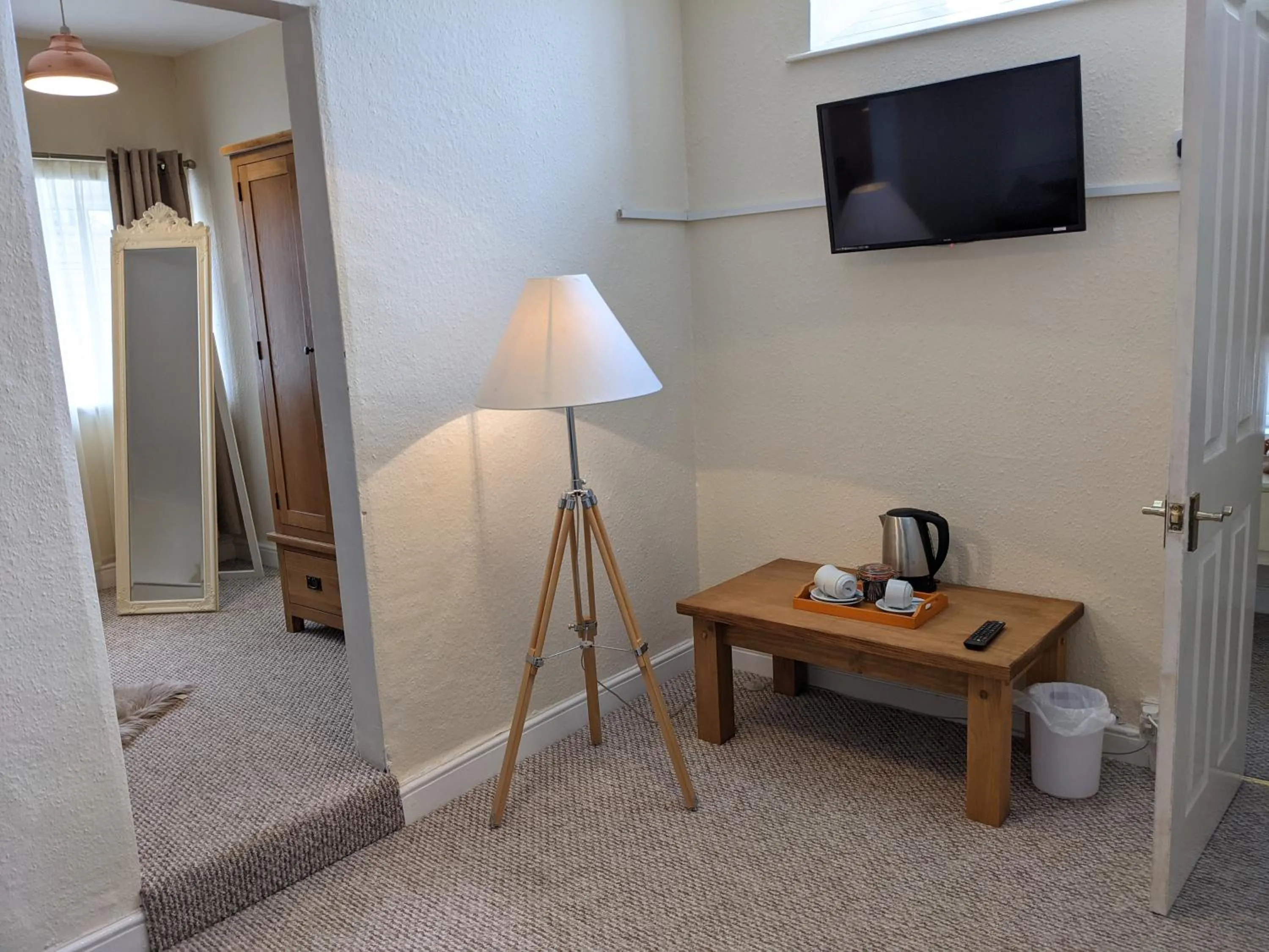 Coffee/tea facilities in Sparkford Inn