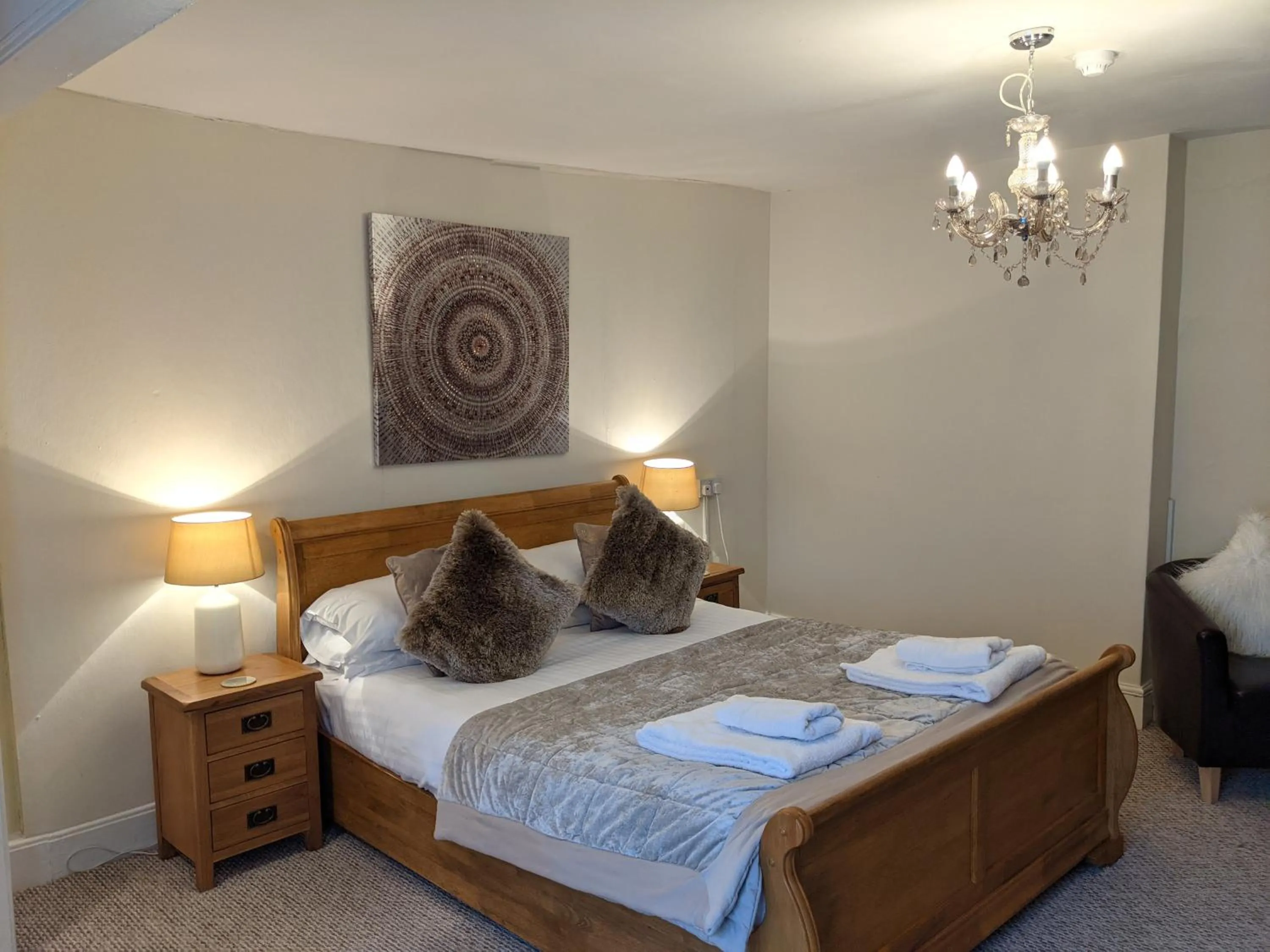 Bedroom, Bed in Sparkford Inn