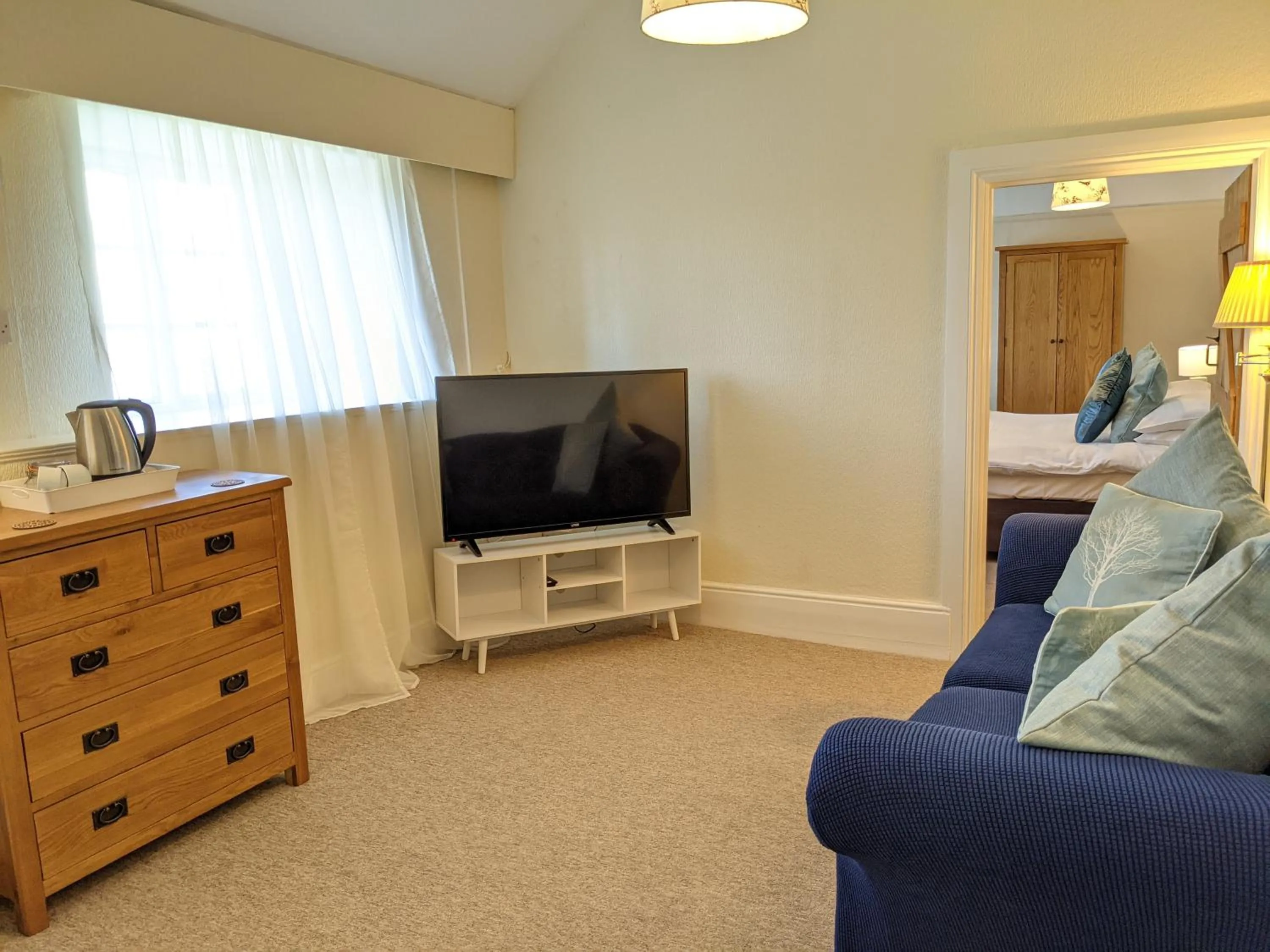 TV and multimedia in Sparkford Inn