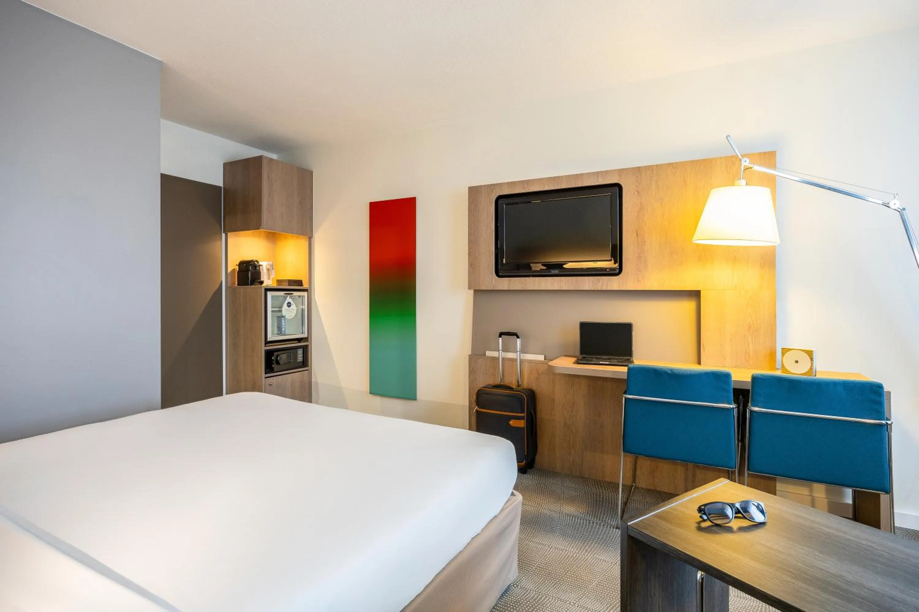 Bedroom, Bed in Novotel Brussels Airport