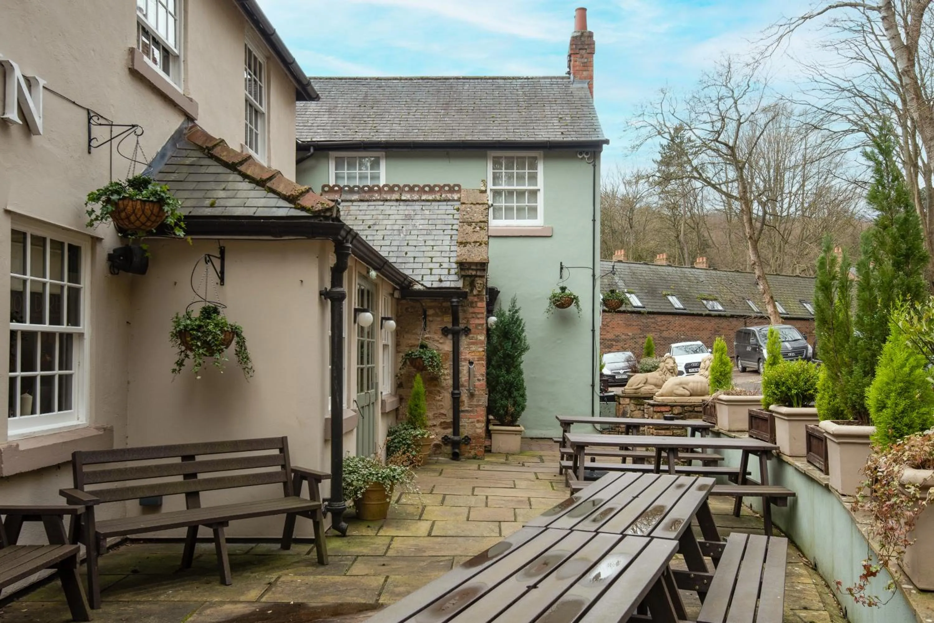 Property building in The Kingslodge Inn - The Inn Collection Group